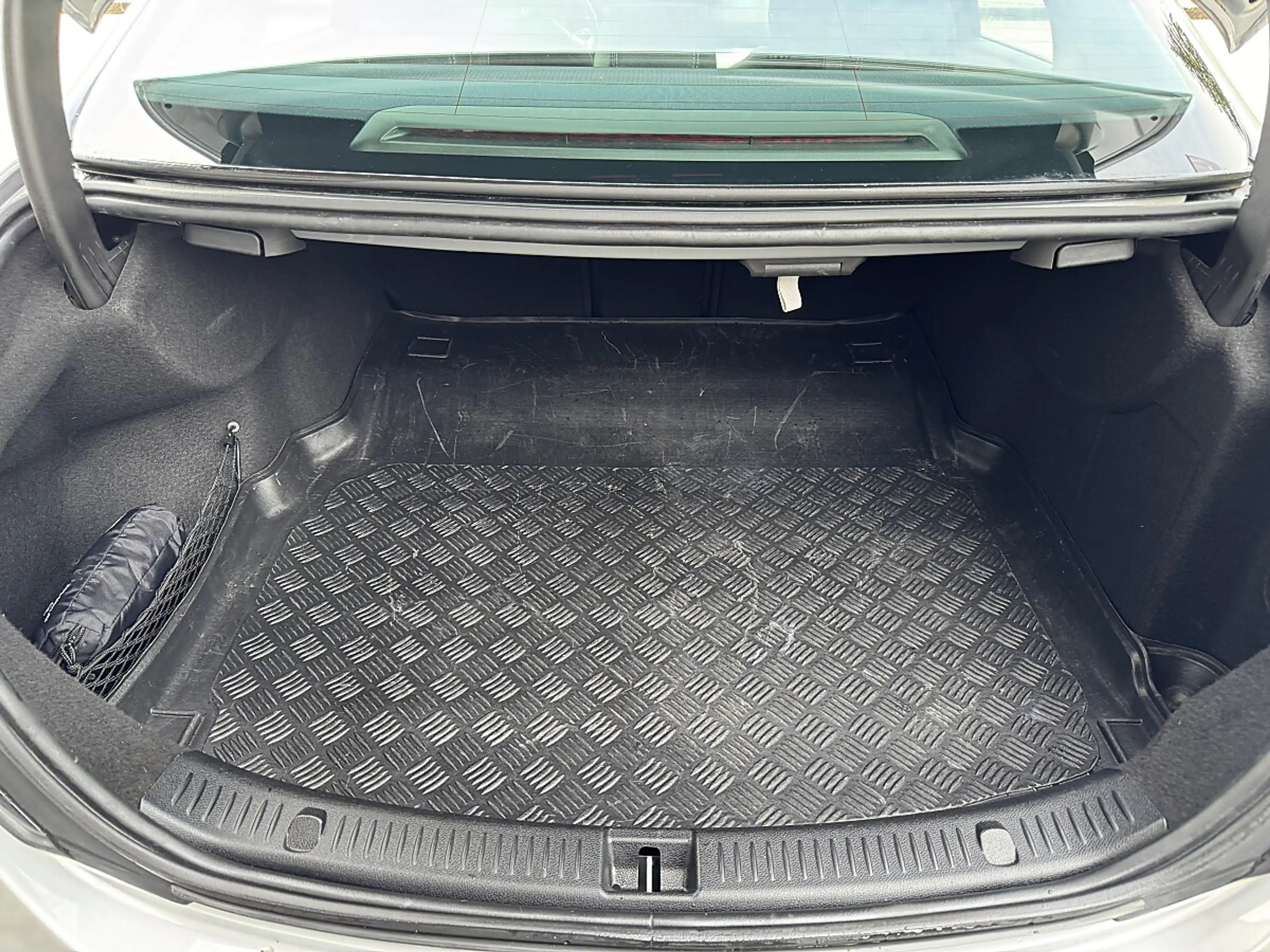 Mercedes-Benz E 200 d Avantgarde Aut.*LED*LEDER*RFK* — photo 9