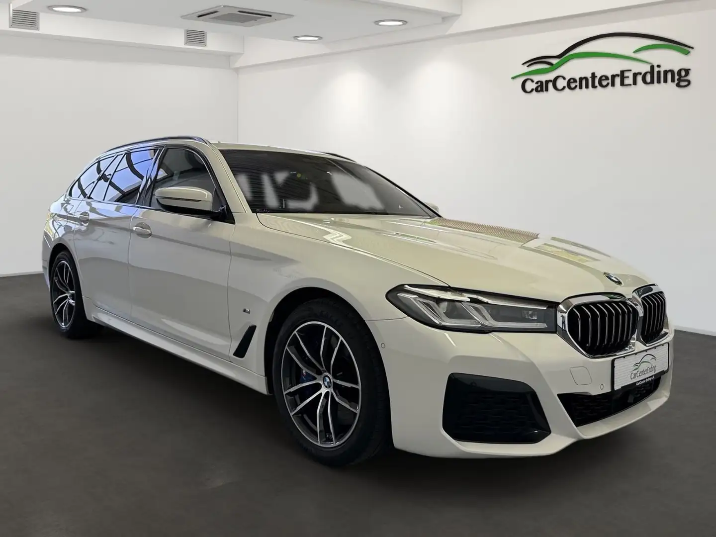 BMW 540 dTxDrive*M Sport*A.LED*ACC*Leder*AHK*Kamera* Wit - 2