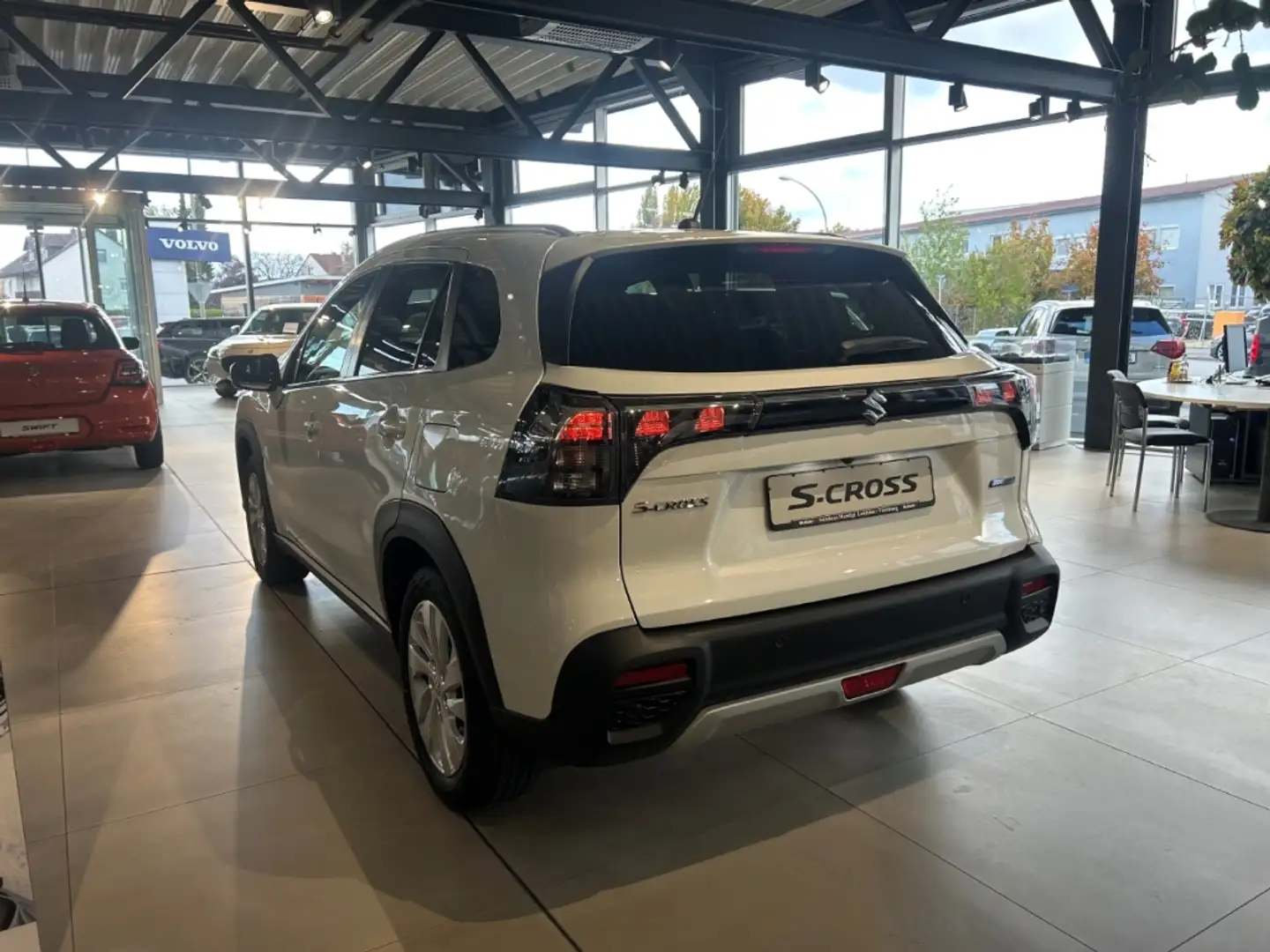 Suzuki SX4 S-Cross Comfort 1.4 Boosterjet LED ACC Apple CarPlay Andro Alb - 2