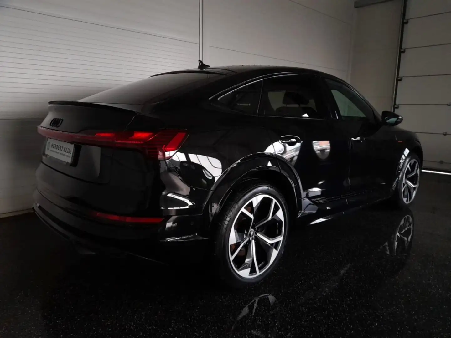 Audi e-tron S SB 95 QUATTRO S-LINE BLACK *NP € 104.862.- / 21 ZOLL / OPTIKPAKET SCHWARZ PLUS / VIRTUELL PLUS* Schwarz - 2