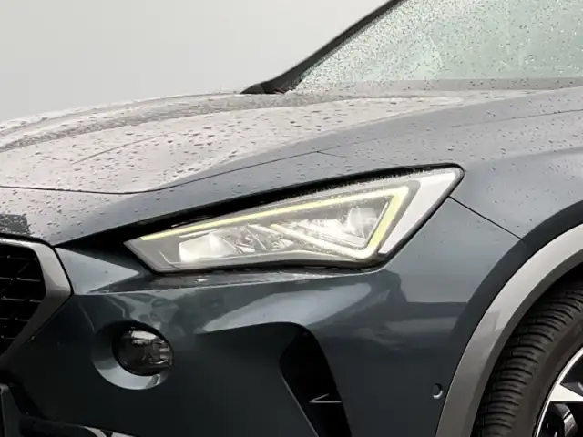 Cupra Formentor view 3