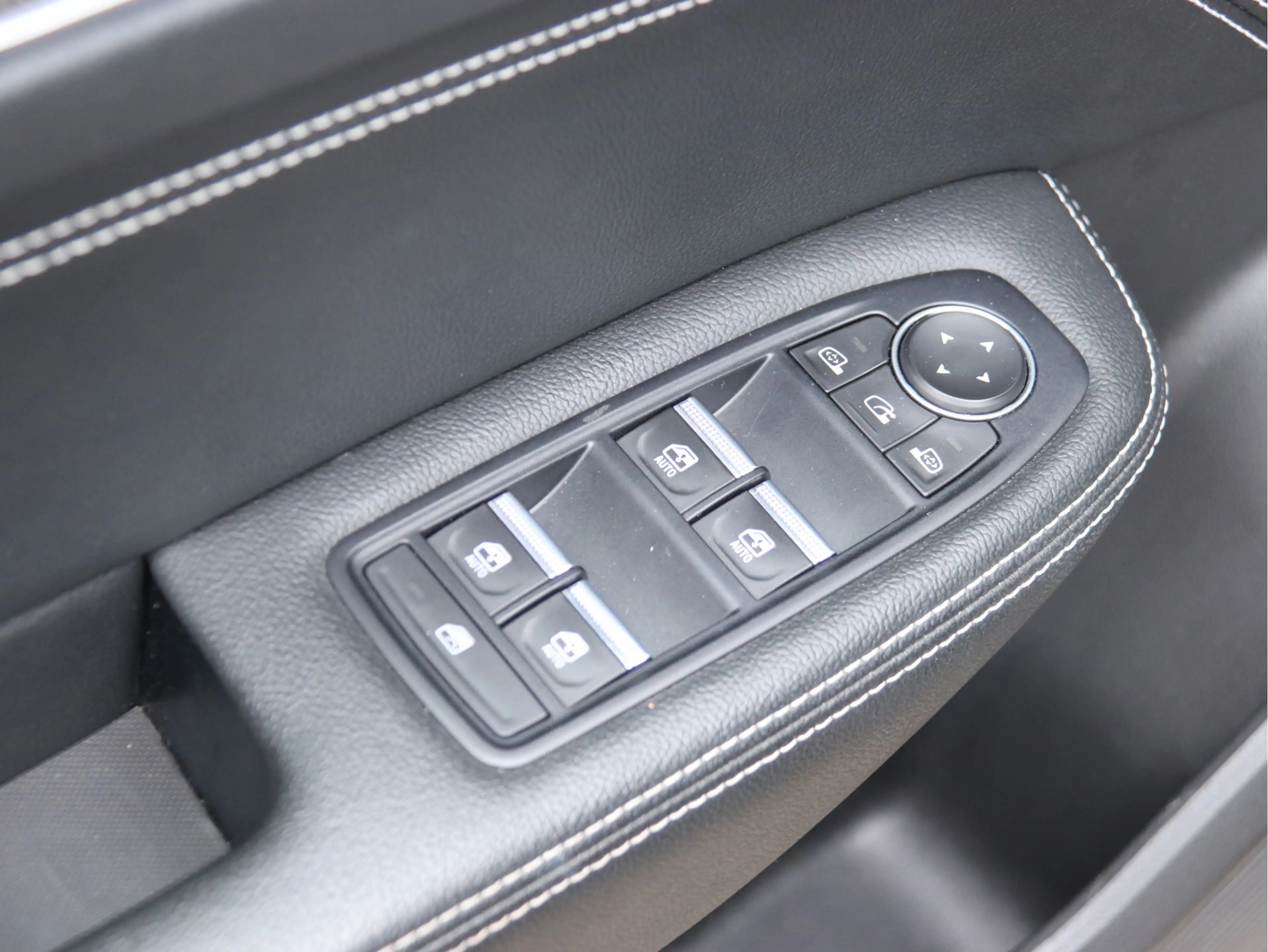 Renault Arkana 1.6 E-Tech Hybrid 145 Intens GROOT NAVI / CLIMATE — photo 8