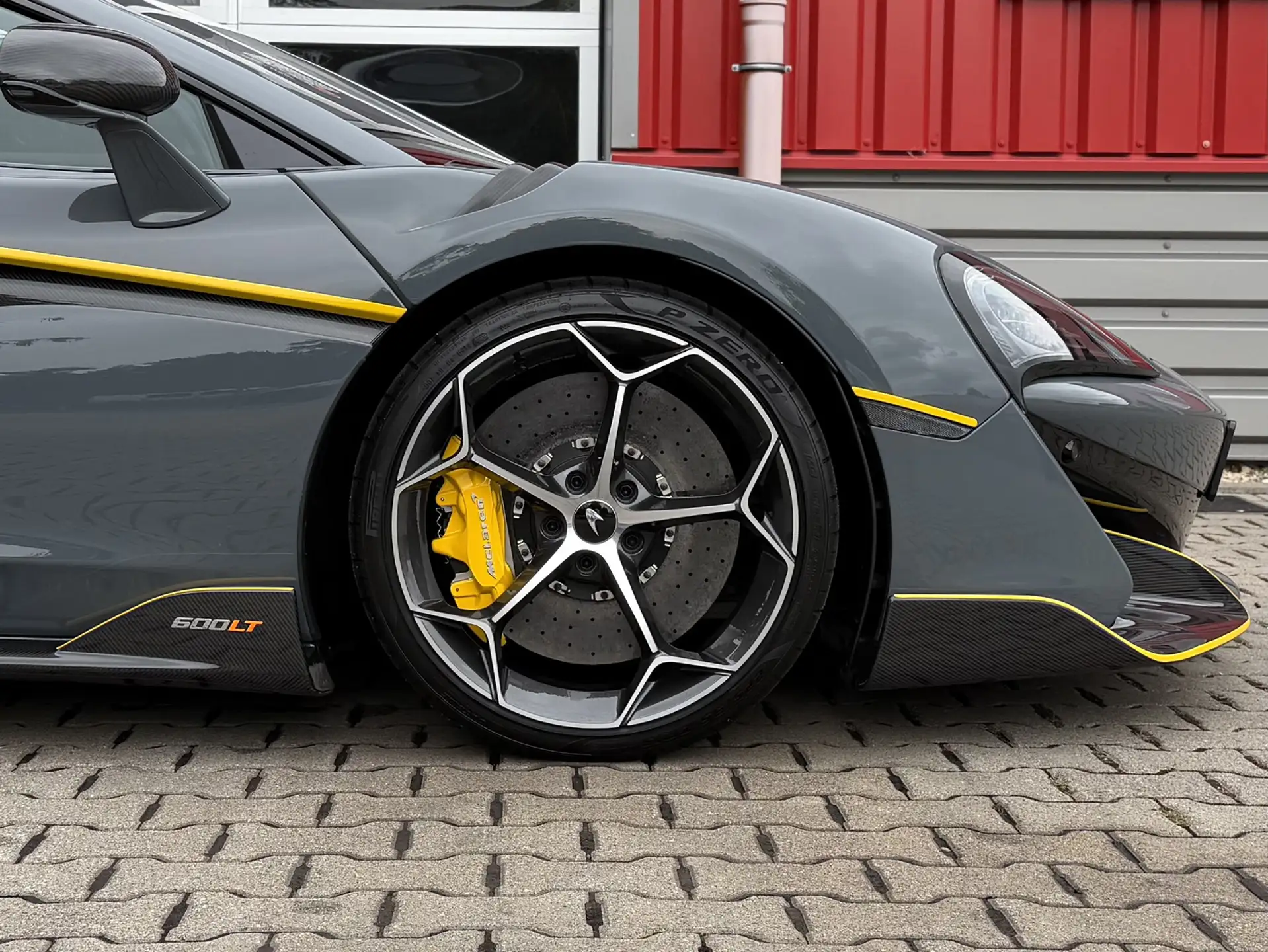 맥라렌 600LT Spider 2020 건메탈 사진 7