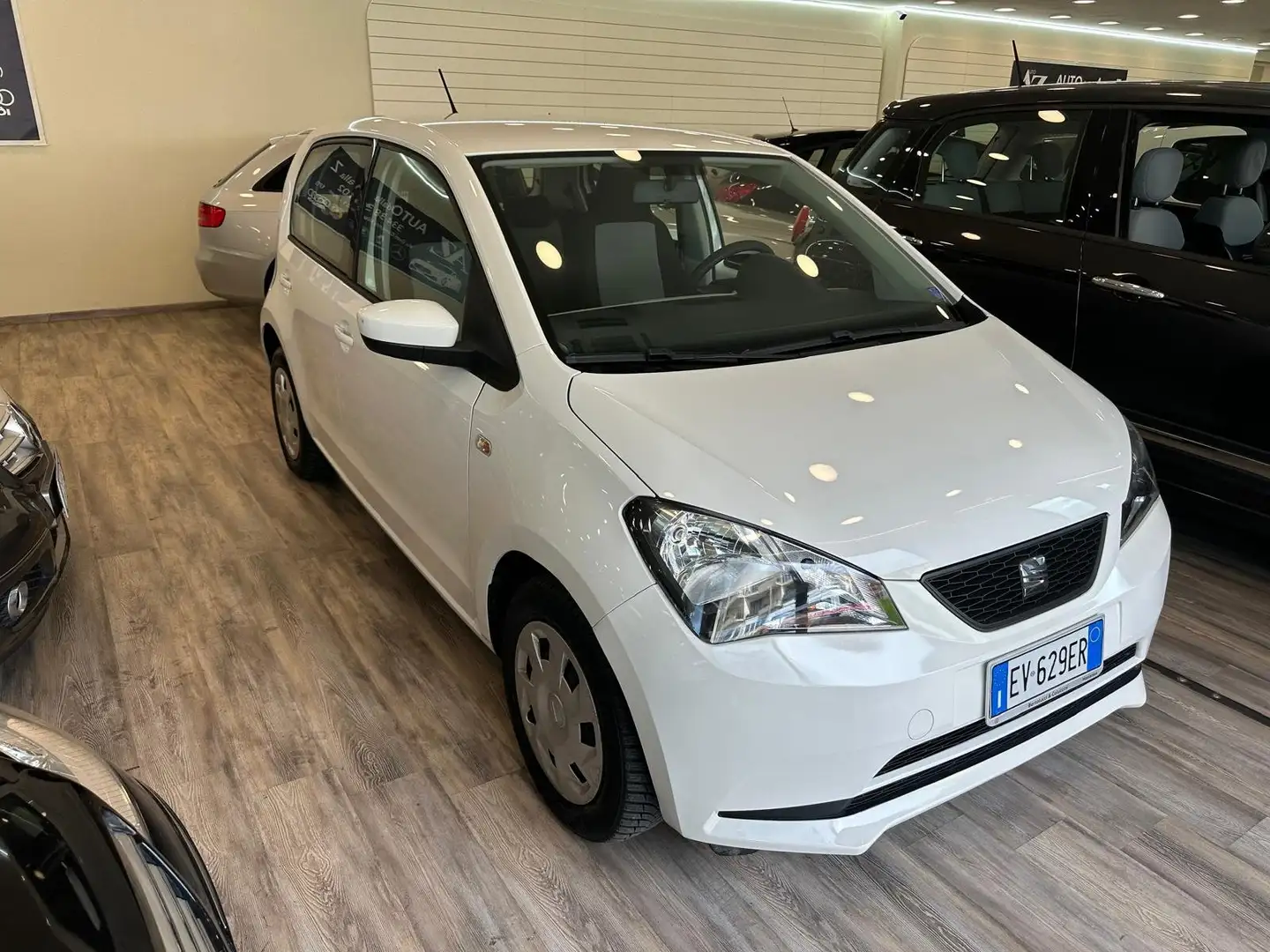 SEAT Mii Mii 5p 1.0 ecofuel Style 68cv Blanco - 2