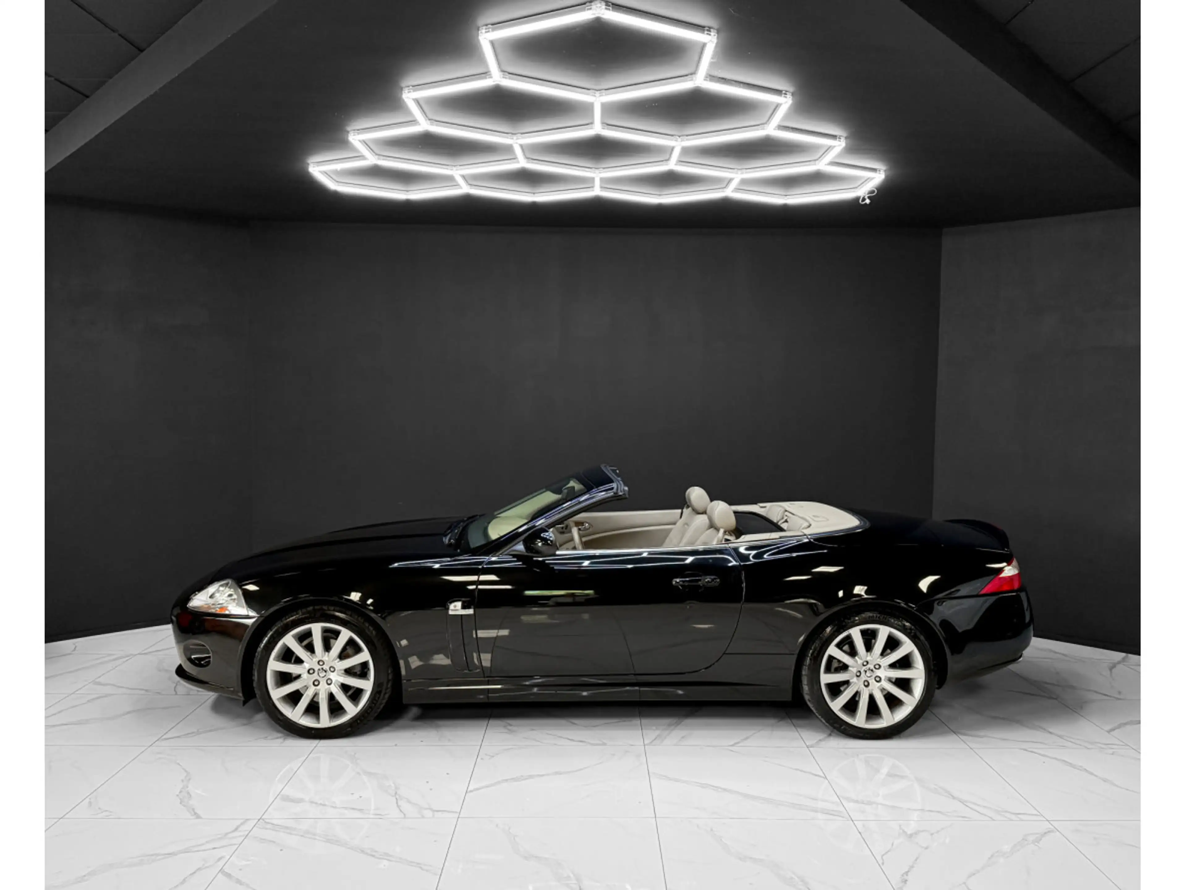 Jaguar XK 3.5 V8 Convertible — photo 2