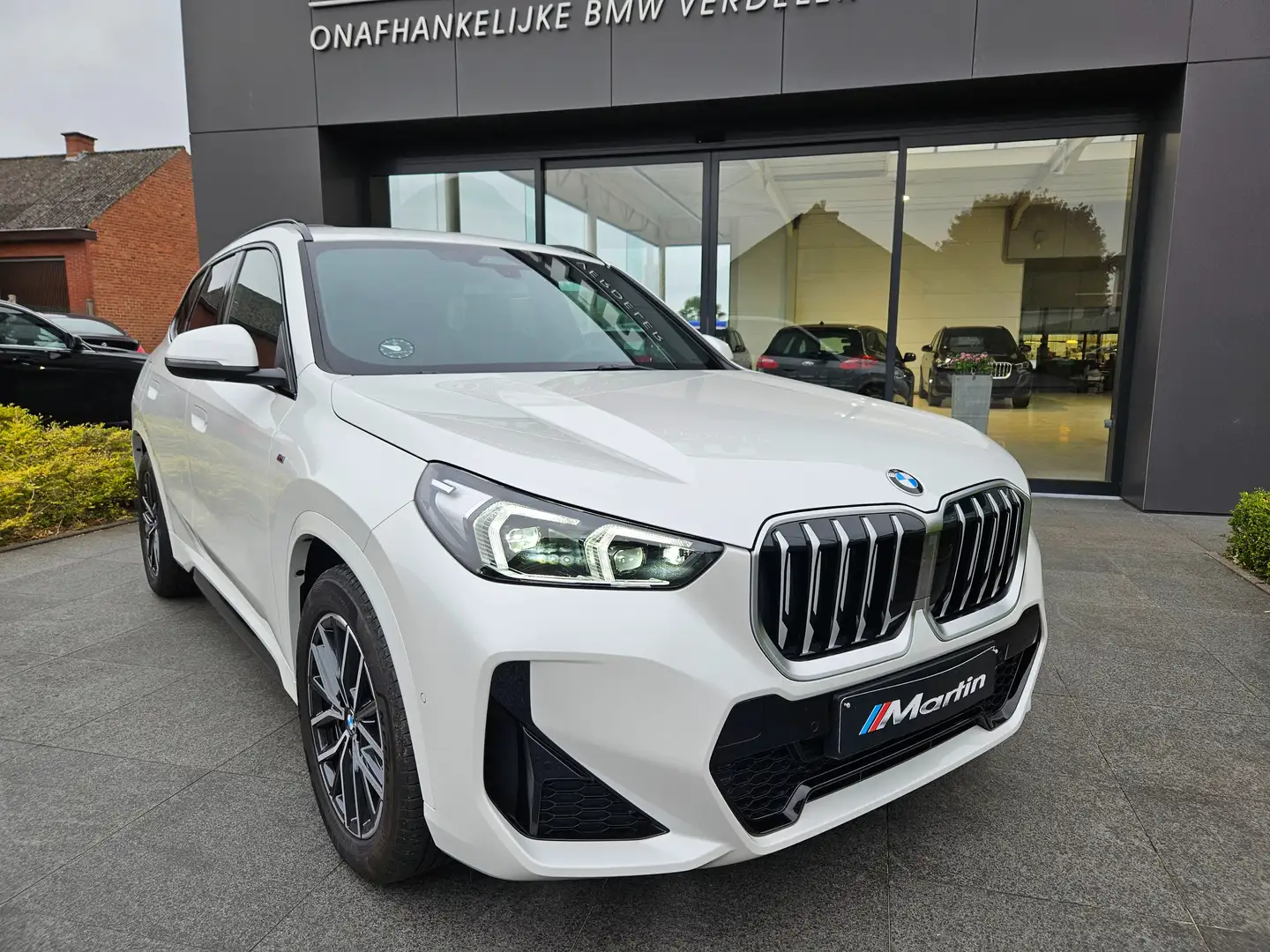 BMW X1 sDrive18iA Aut. M Sport/ Panodak/ Trkhk/ ACC/ Keyl Blanc - 2
