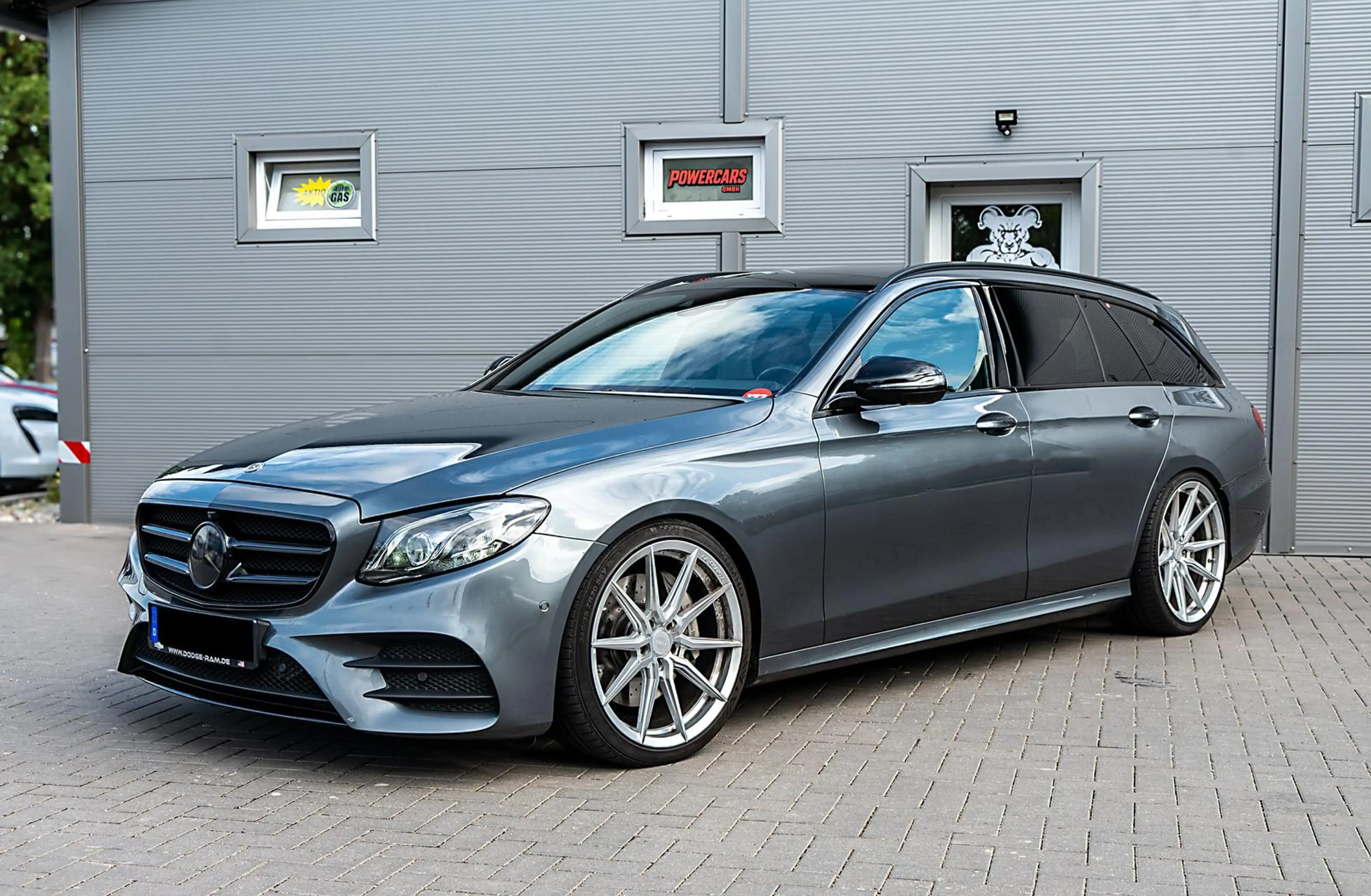 Mercedes-Benz E 400 d 4Matic 2.9 CDI,Pano,AHK,Luft — photo 3