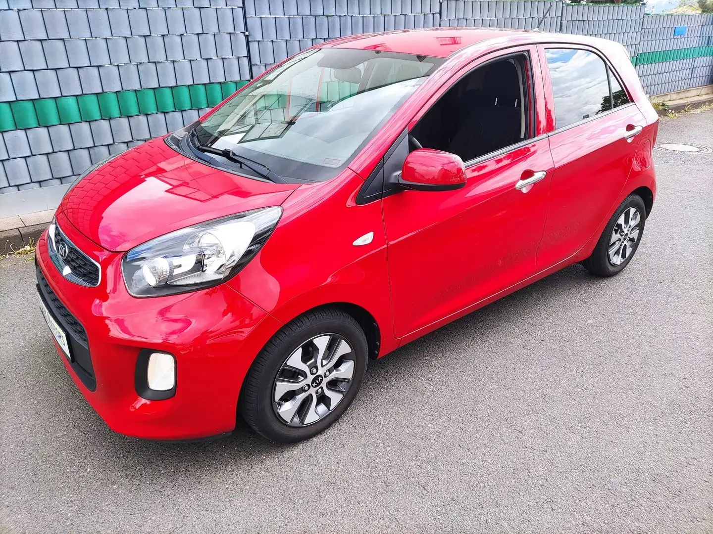 Kia Picanto 1.2 ISG Dream-Team Edition Red - 1