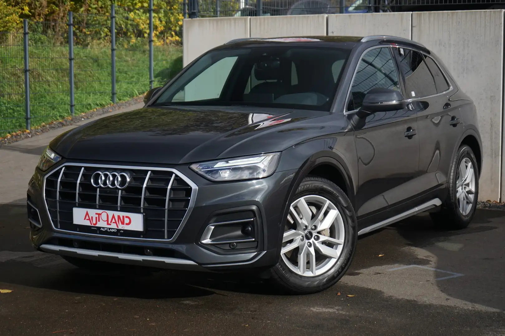 Audi Q5 35 2.0 TDI Klimaaut. LED Navi Totwinkel ACC Gris - 2