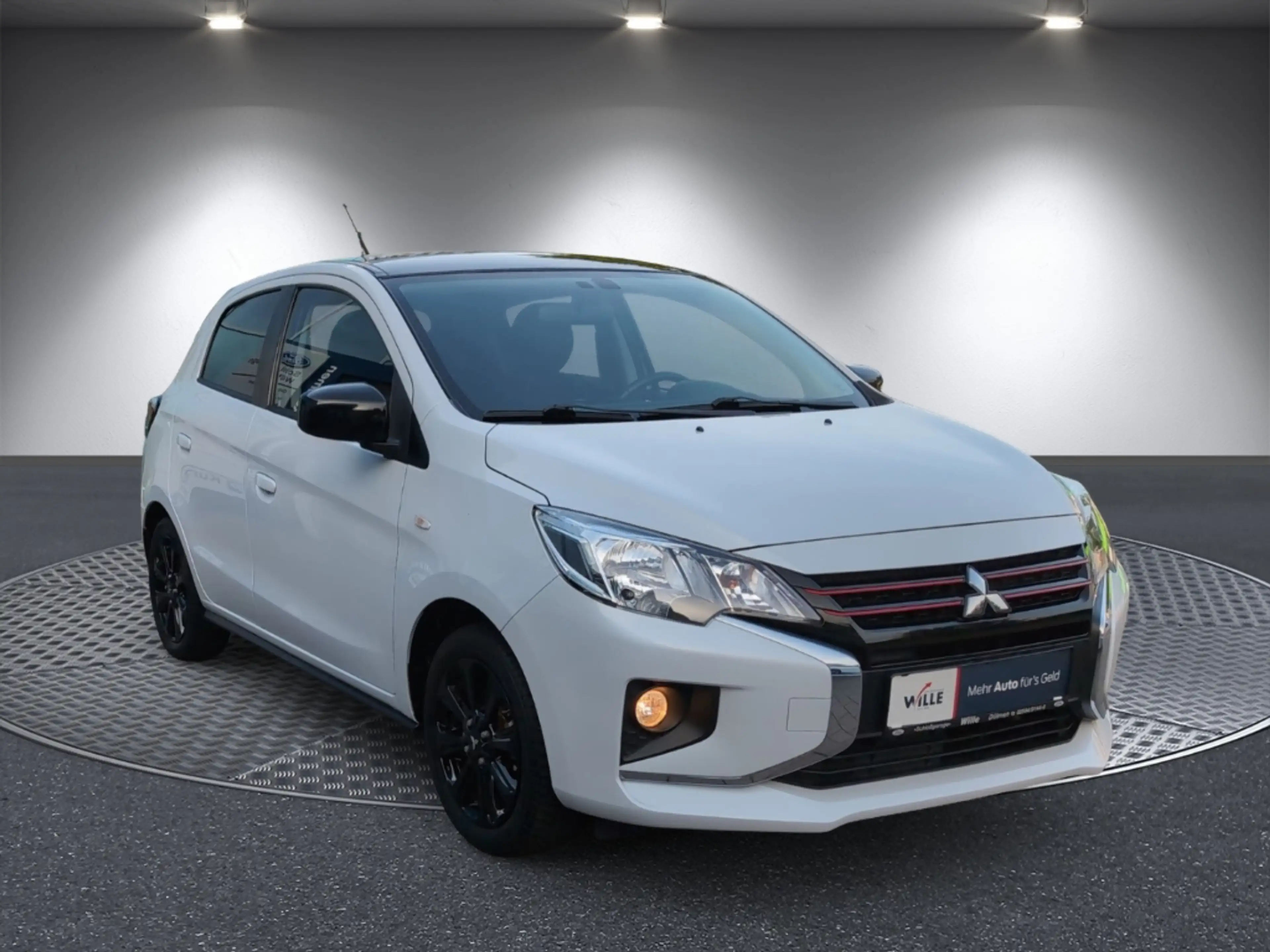 Mitsubishi Space Star Spirit+ Black Sondermodell — photo 2