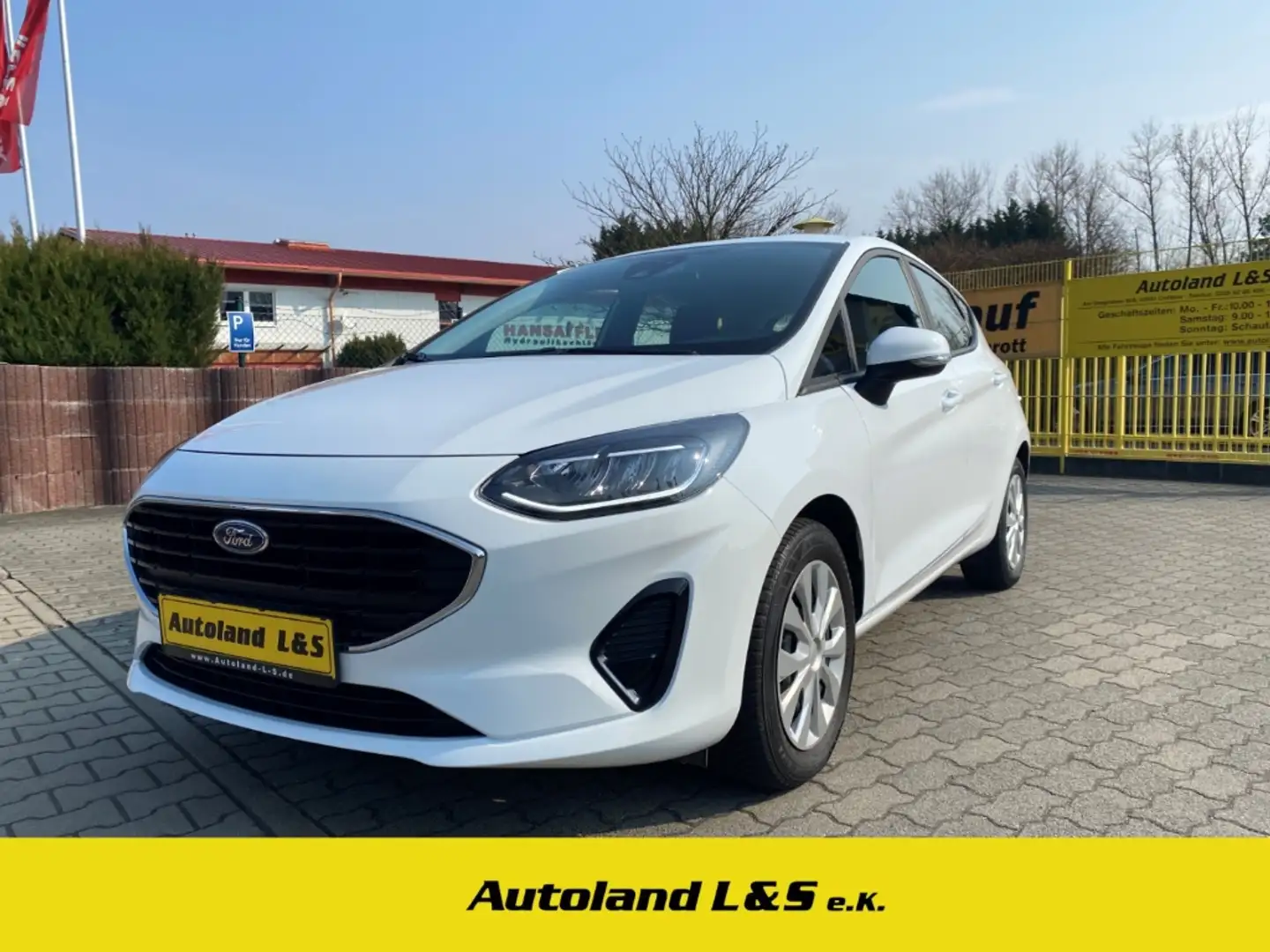 Ford Fiesta Trend 1.1,LED,PDC,SH,Lenkradheizung,1.Hand, Allwet Weiß - 1