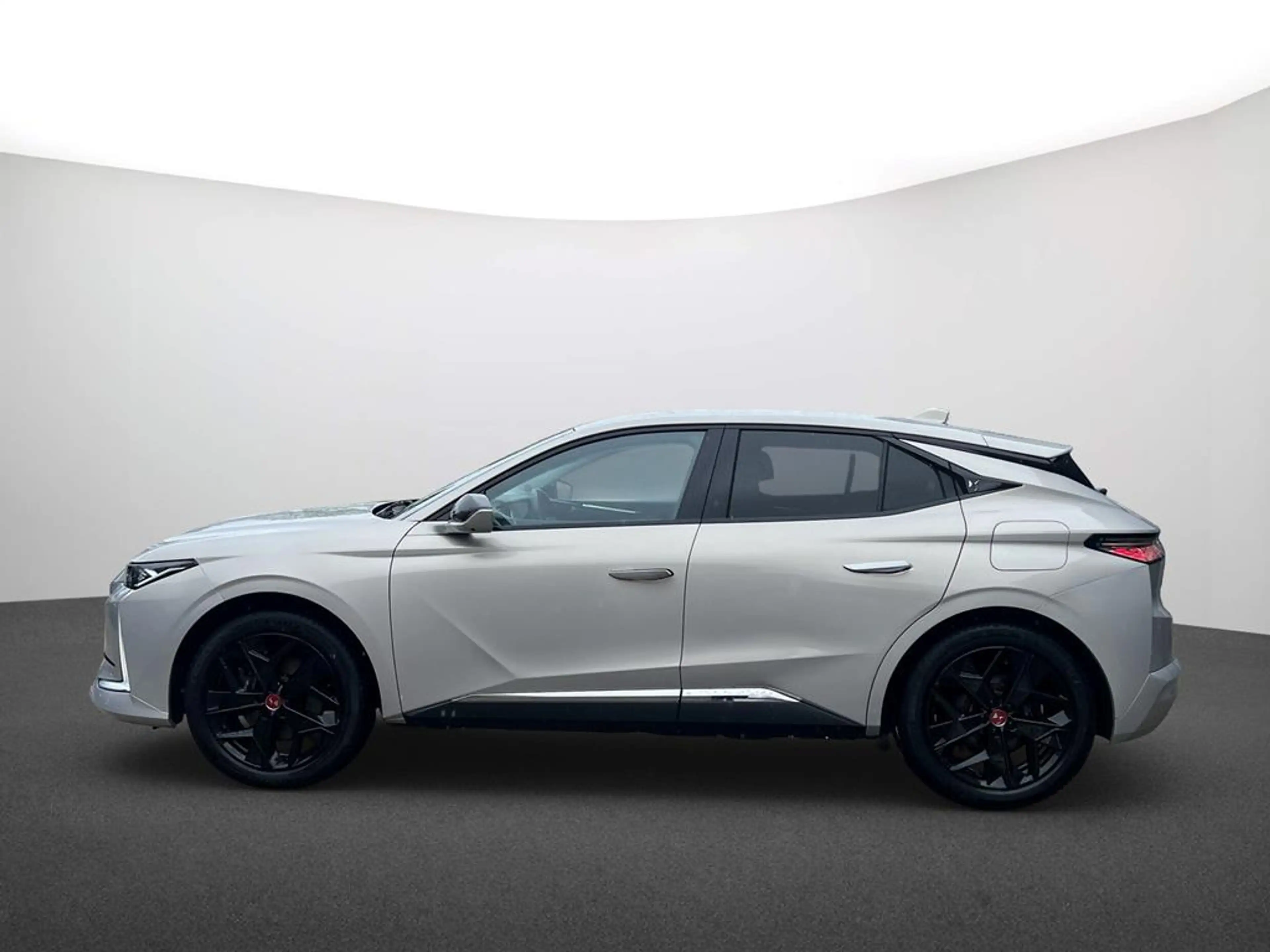 DS Automobiles DS 4 DS 4 E-TENSE PERFORMANCE LINE + — photo 5