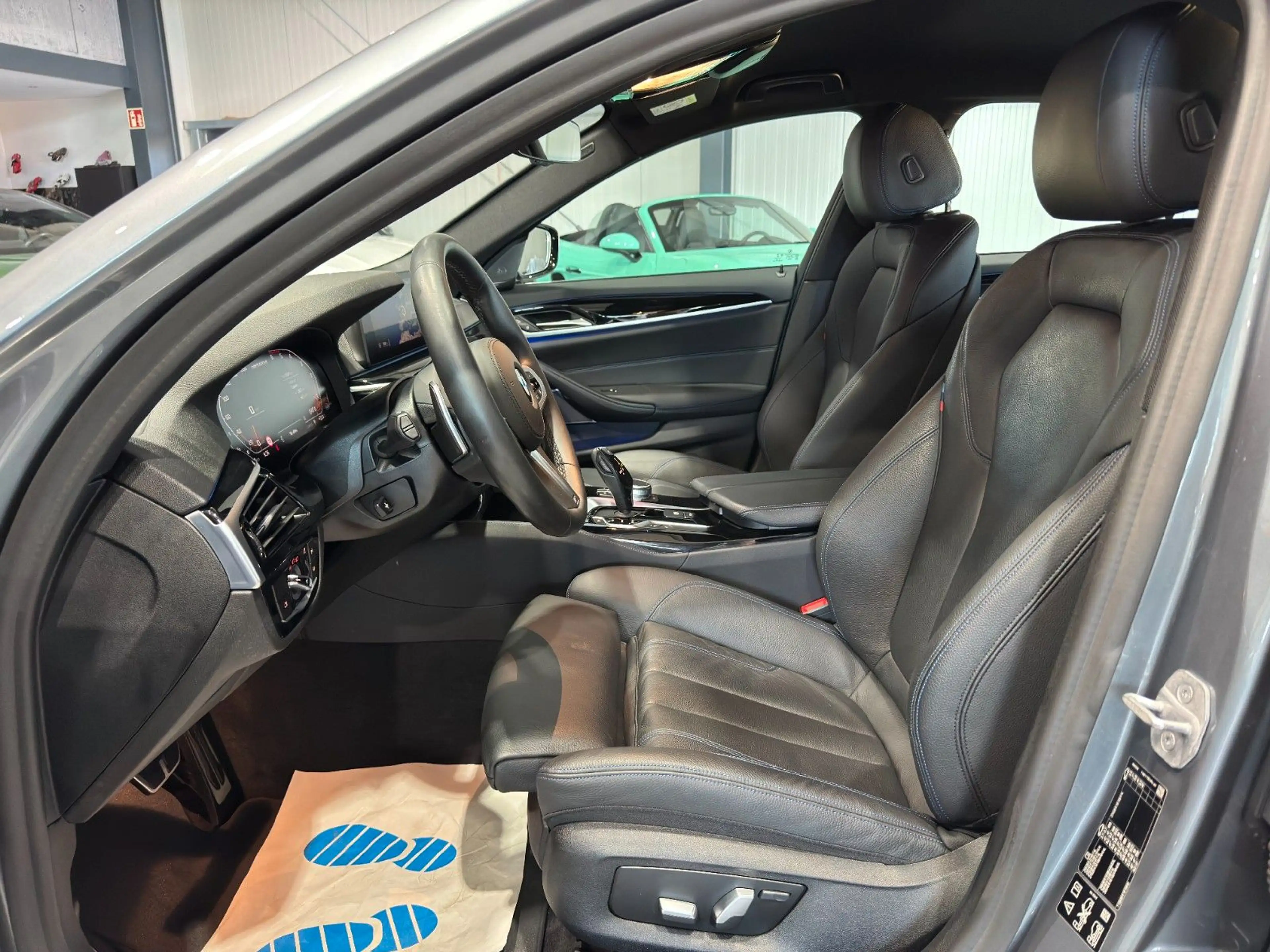 BMW 550 /Lim/d/xDrive/LED/360*/3D/AHK/MWST/ACC/SHZ/M — photo 9