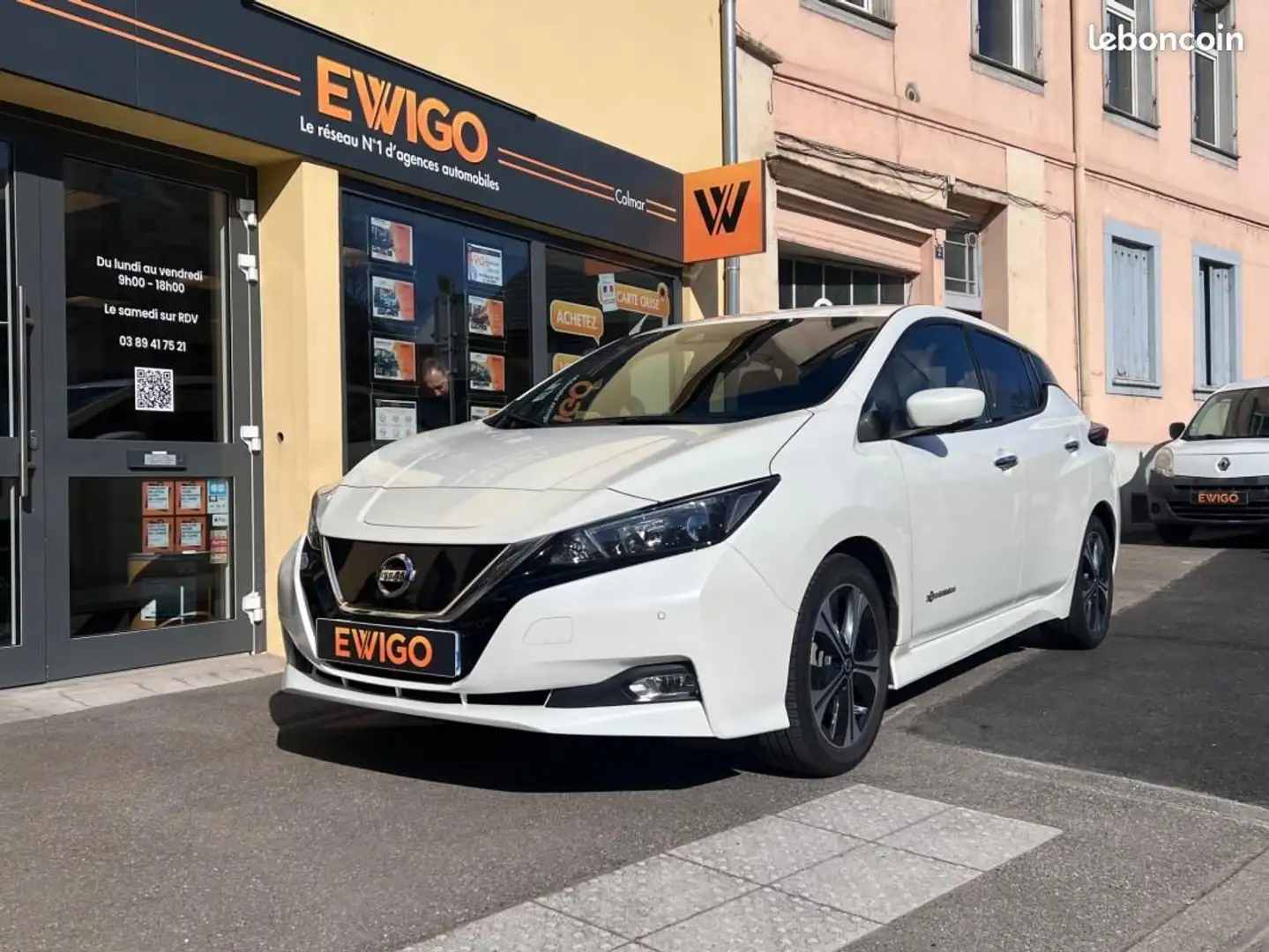 Nissan Leaf N-CONNECTA ELECTRIC 150 122PPM 40KWH AVEC-BATTERIE Blanc - 1