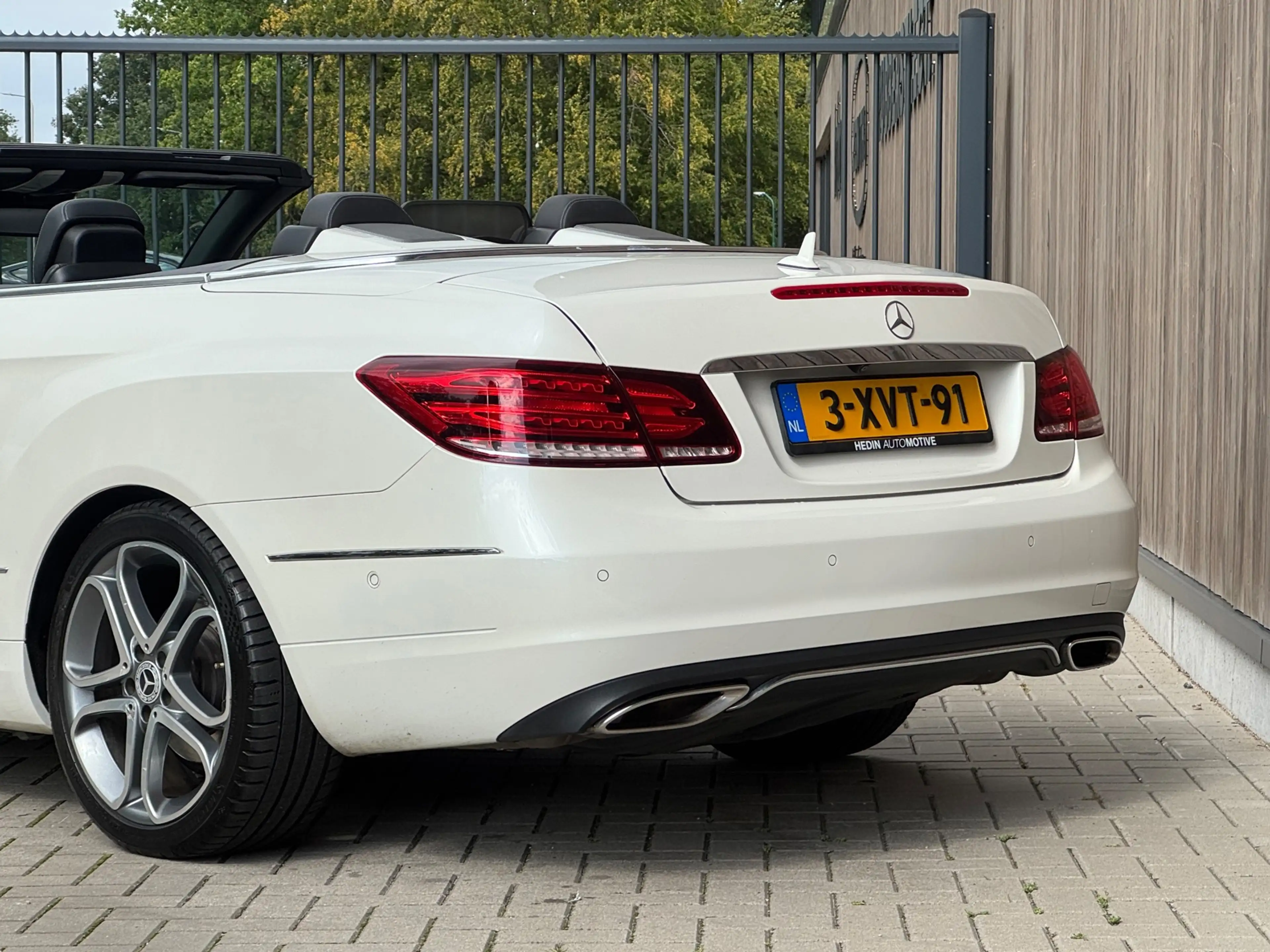 Mercedes-Benz E 250 Cabrio Edition Sport |ACC|H&K| — photo 9