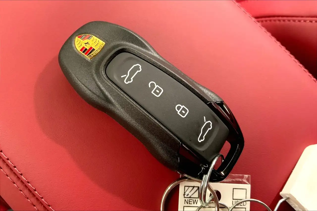 Porsche Macan снимка Porsche Macan