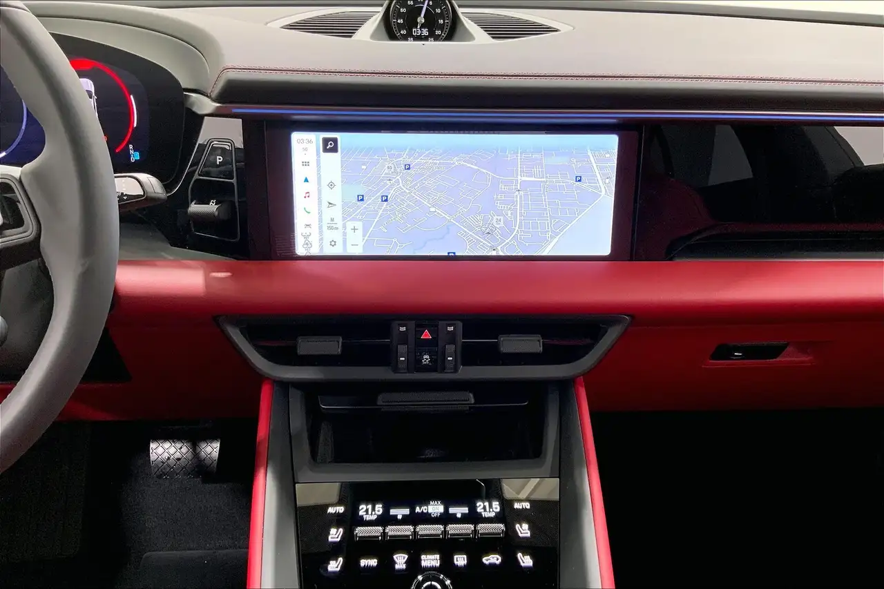Porsche Macan снимка Porsche Macan