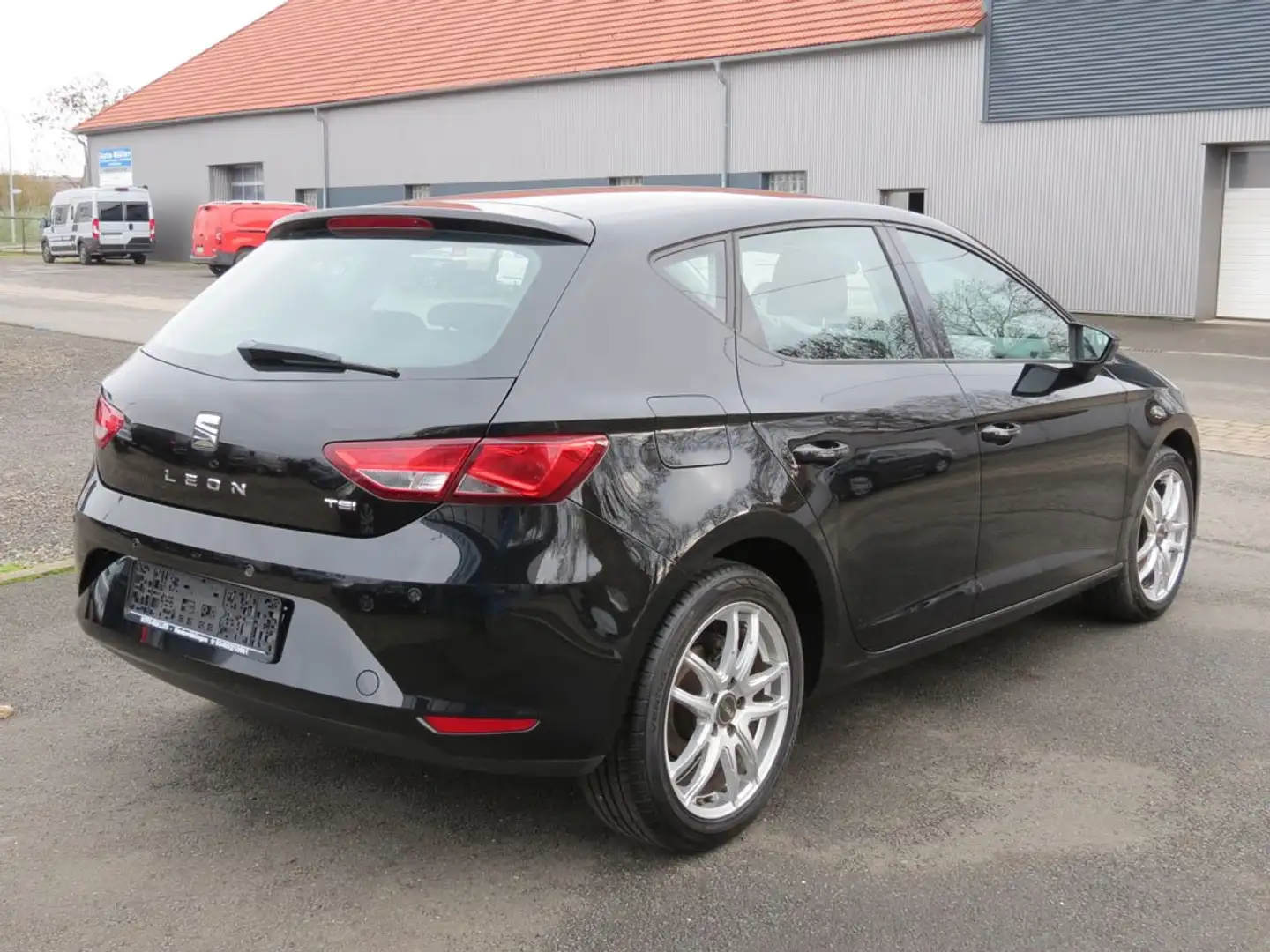 SEAT Leon 1.2 TSI Reference Klima PDC Schwarz - 2