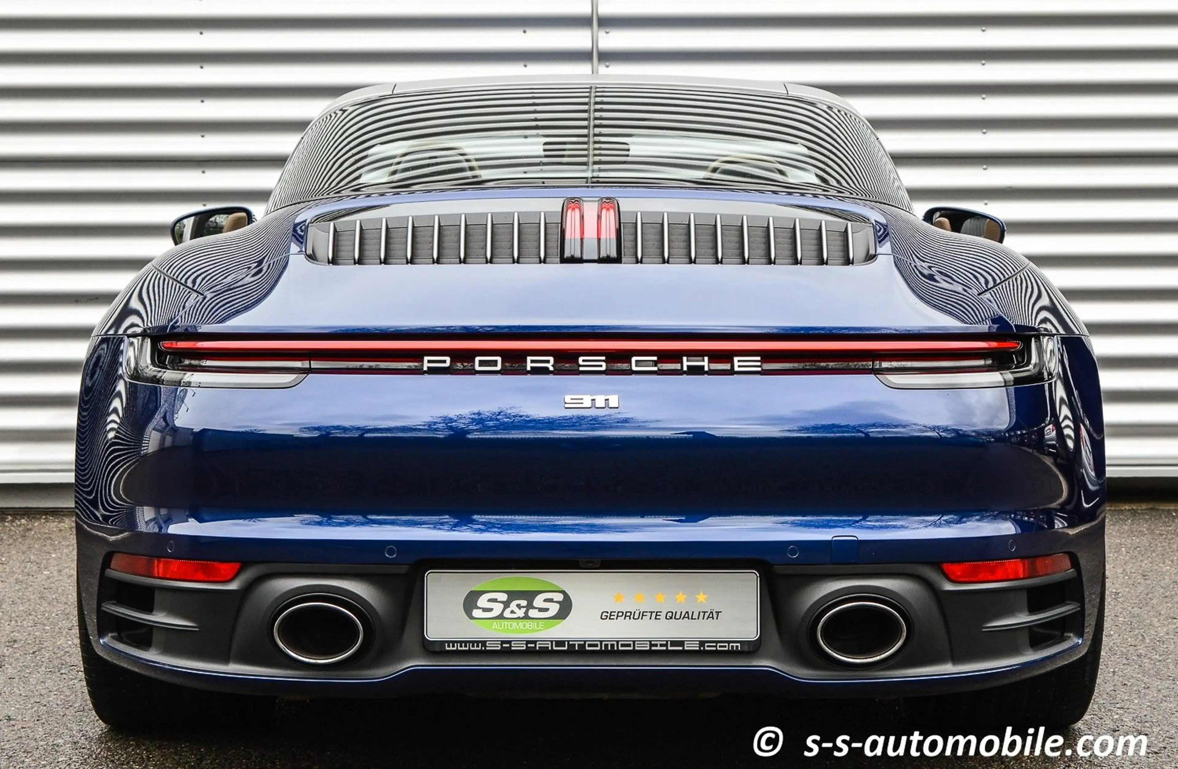 Porsche 992 Targa 4 SAGA PDLS+ BOSE Leder Beige 1.Hand — photo 11