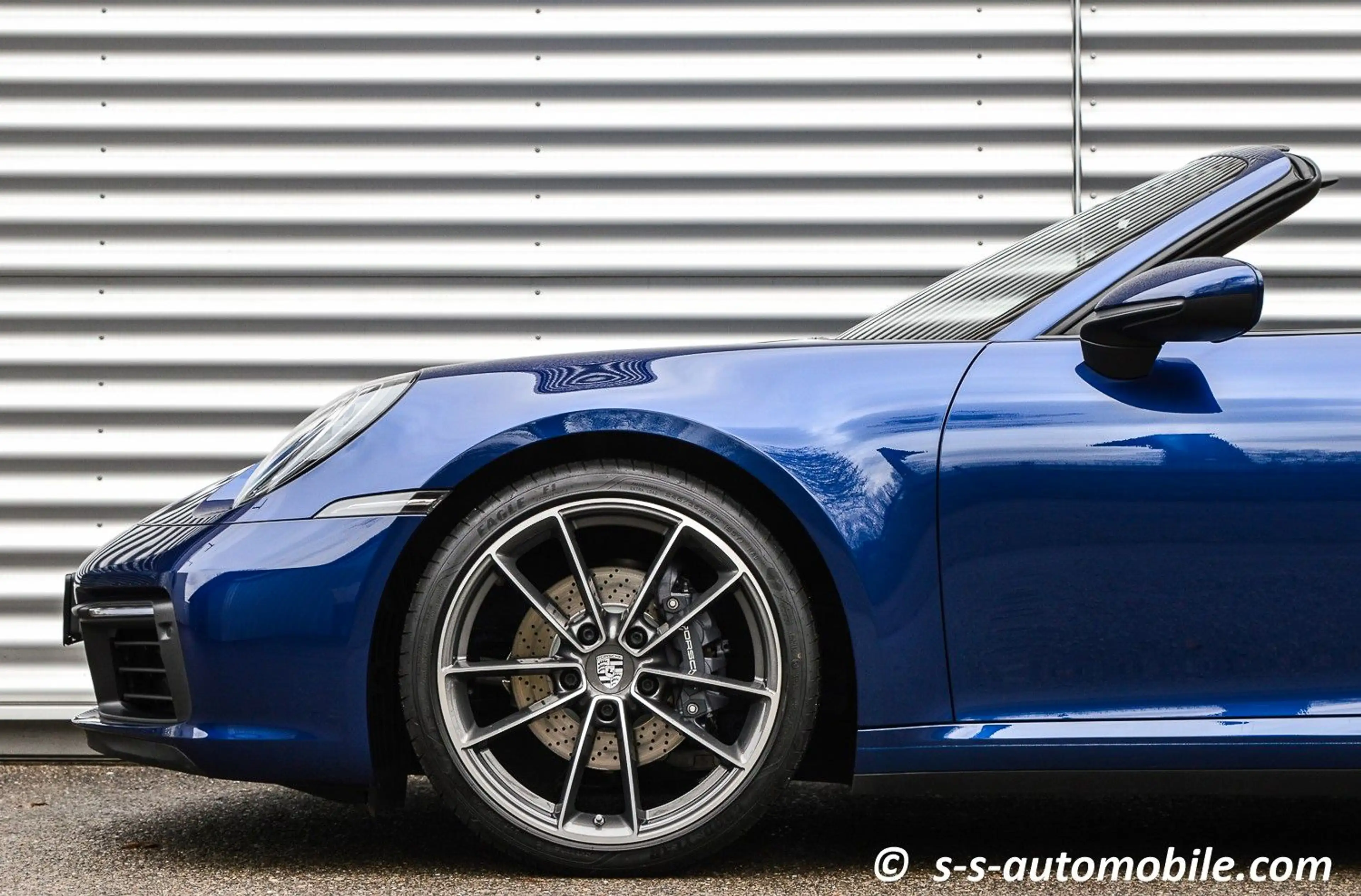 Porsche 992 Targa 4 SAGA PDLS+ BOSE Leder Beige 1.Hand — photo 7