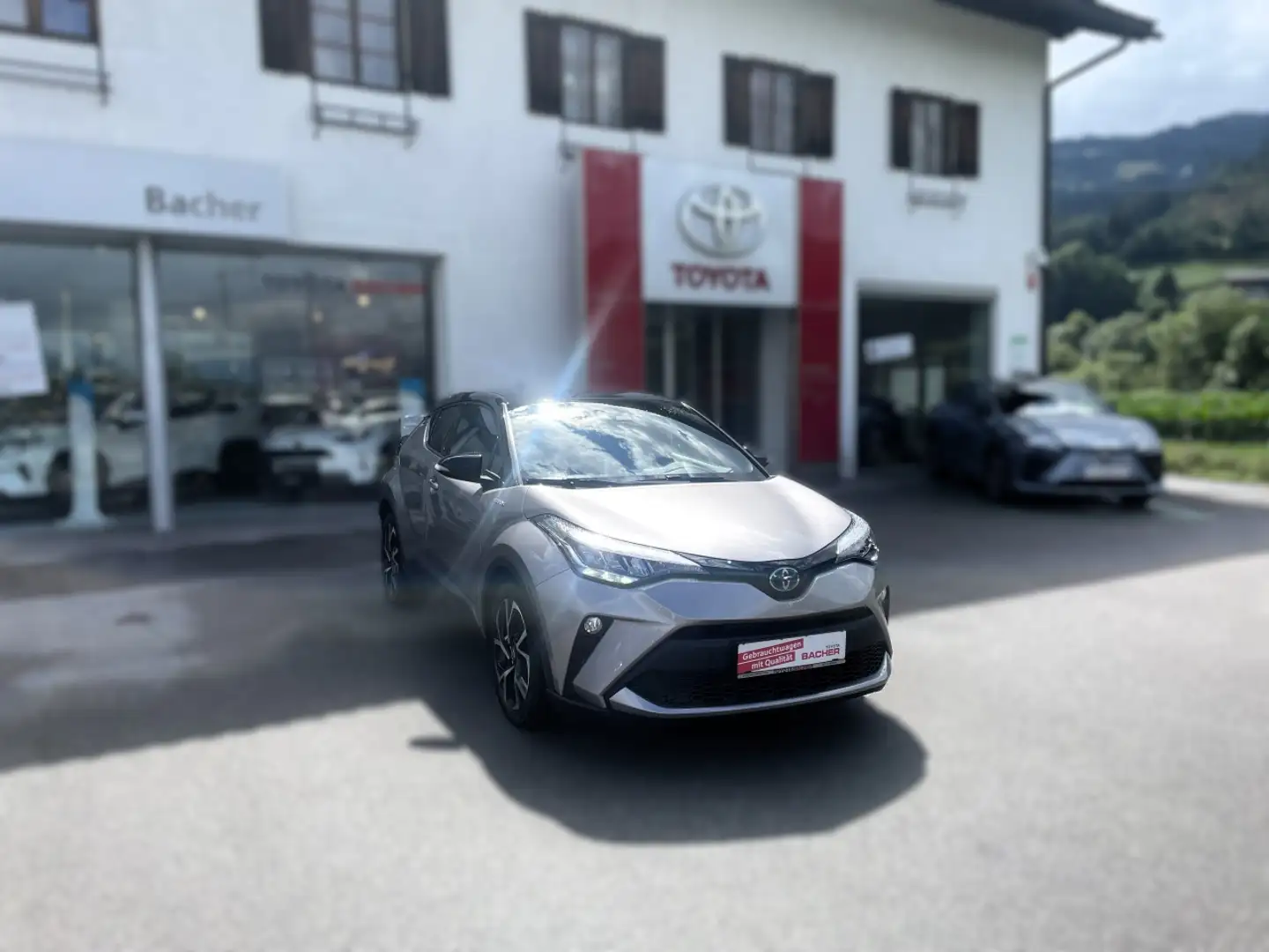 Toyota C-HR 1,8 VVT-i Hybrid C-LUB Silber - 2
