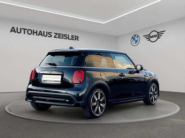 MINI Cooper Automatik Head-Up PanoDach Rückfahrkamera HarmanKa