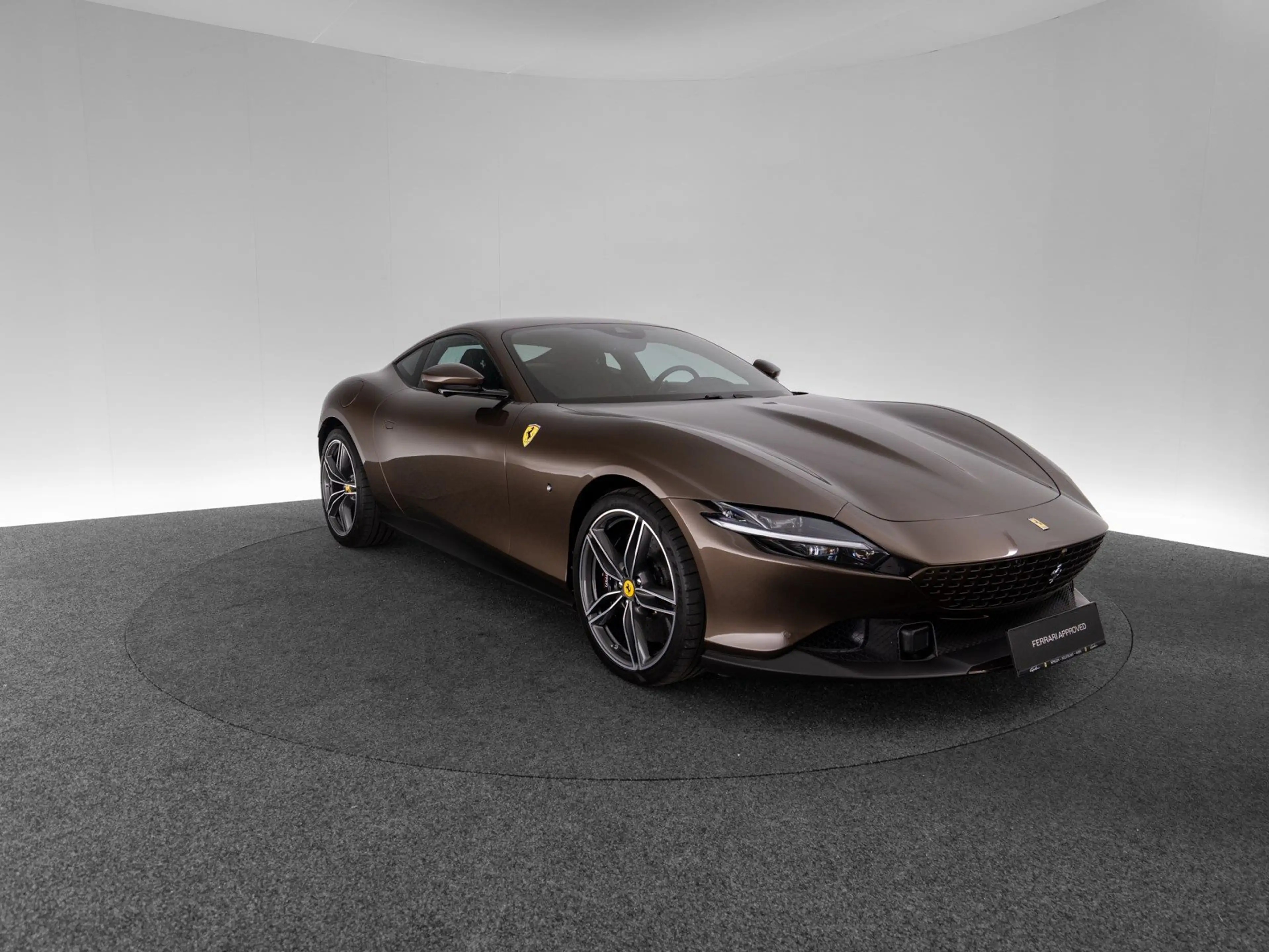 Ferrari Roma FERRARI SINGEN — photo 3