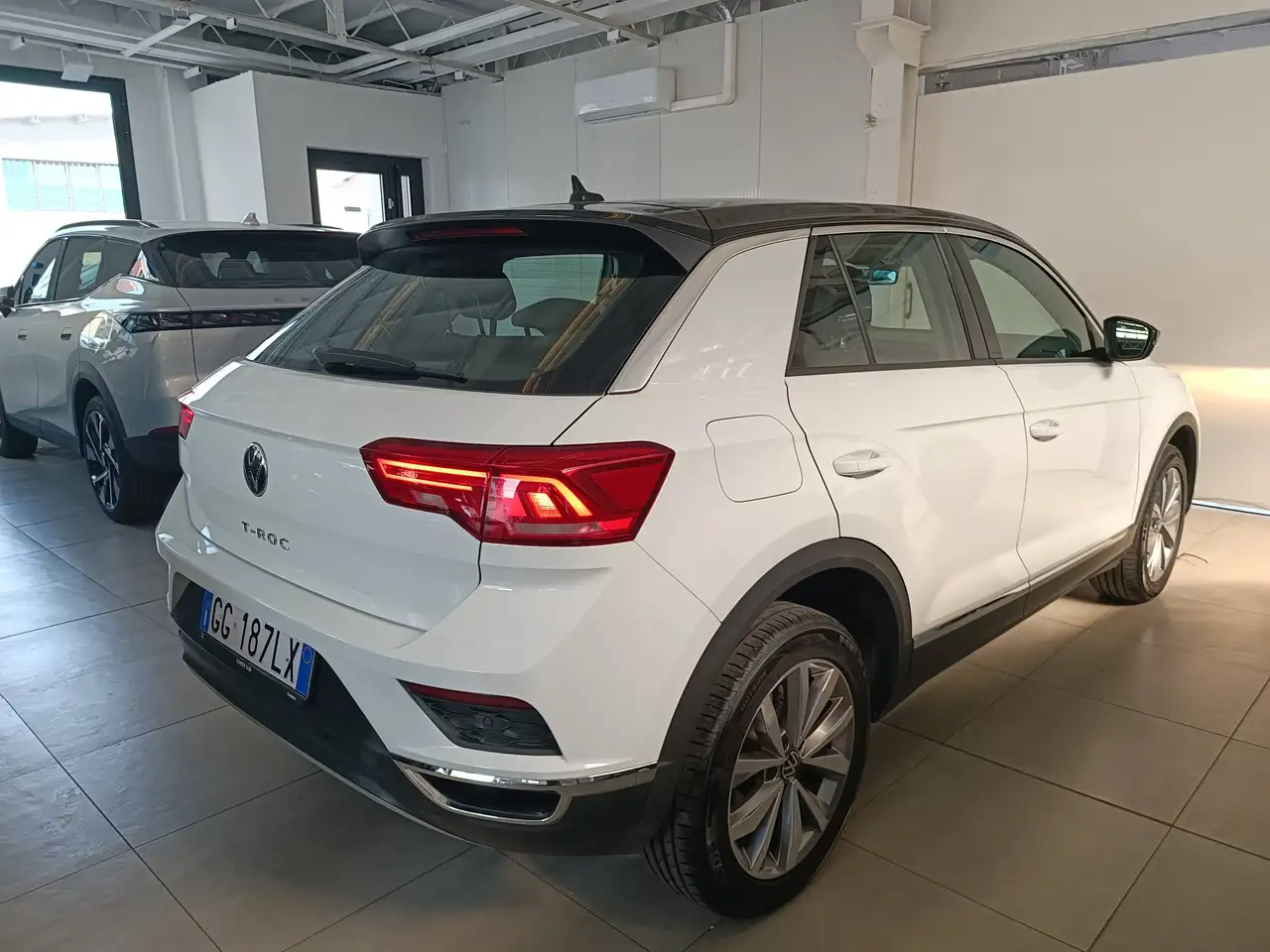 Volkswagen T-Roc 1.0 tsi 110cv Business aziendale unico proprietario, миниатюра 5
