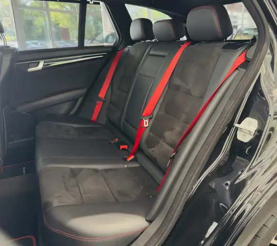 Mercedes-Benz C-Class view 13