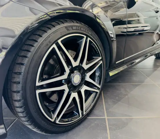 Mercedes-Benz C-Class view 9