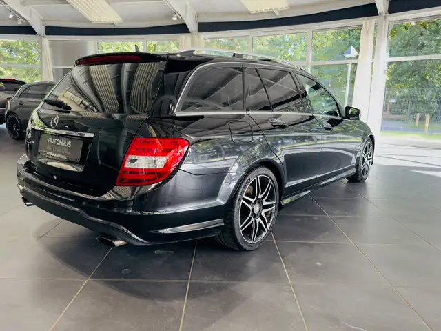 Mercedes-Benz C-Class view 6