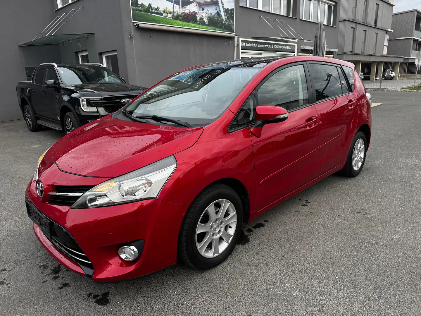 Toyota Verso 2.0 D4D Life Rot - 1