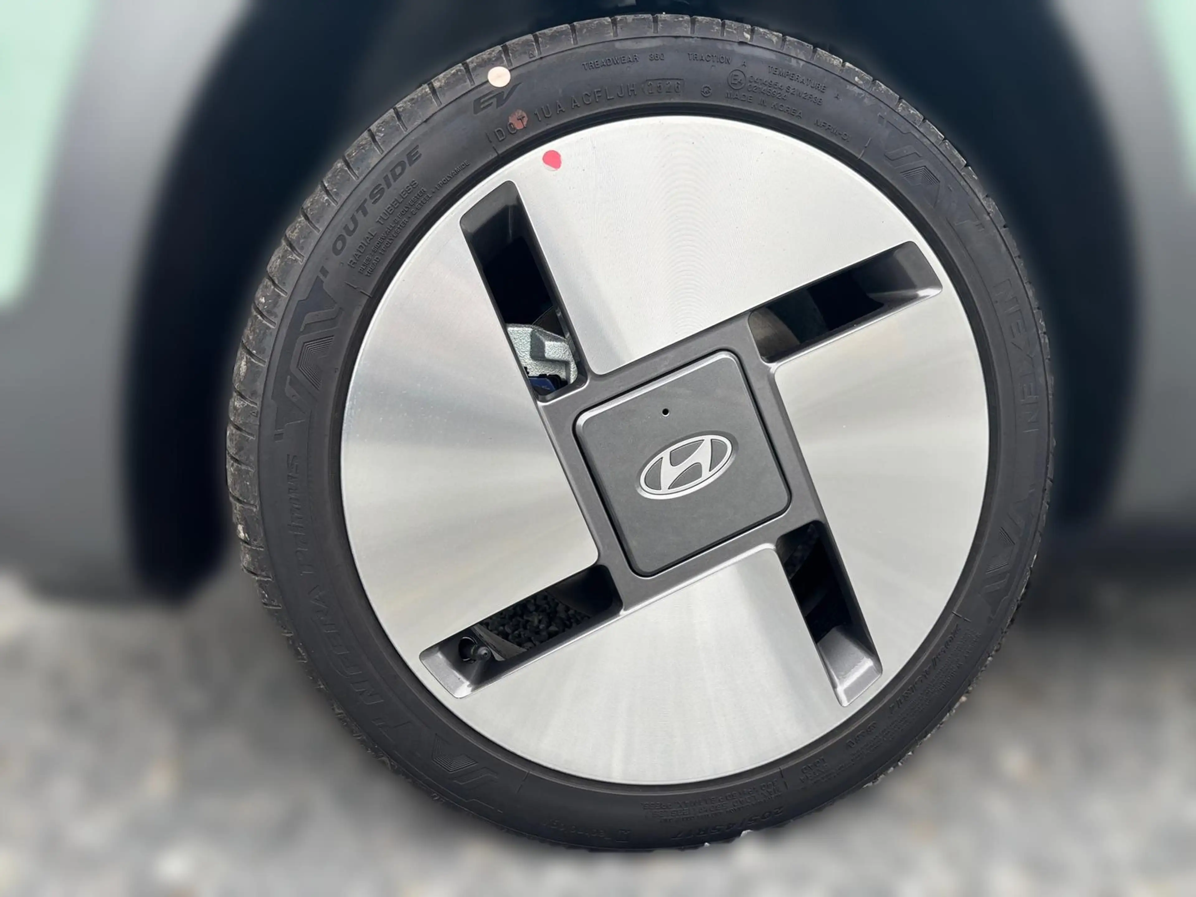Hyundai Inster 49kWh Lounge WÄRMEPUMPE/KAMERA/SHZ/ACC — photo 5