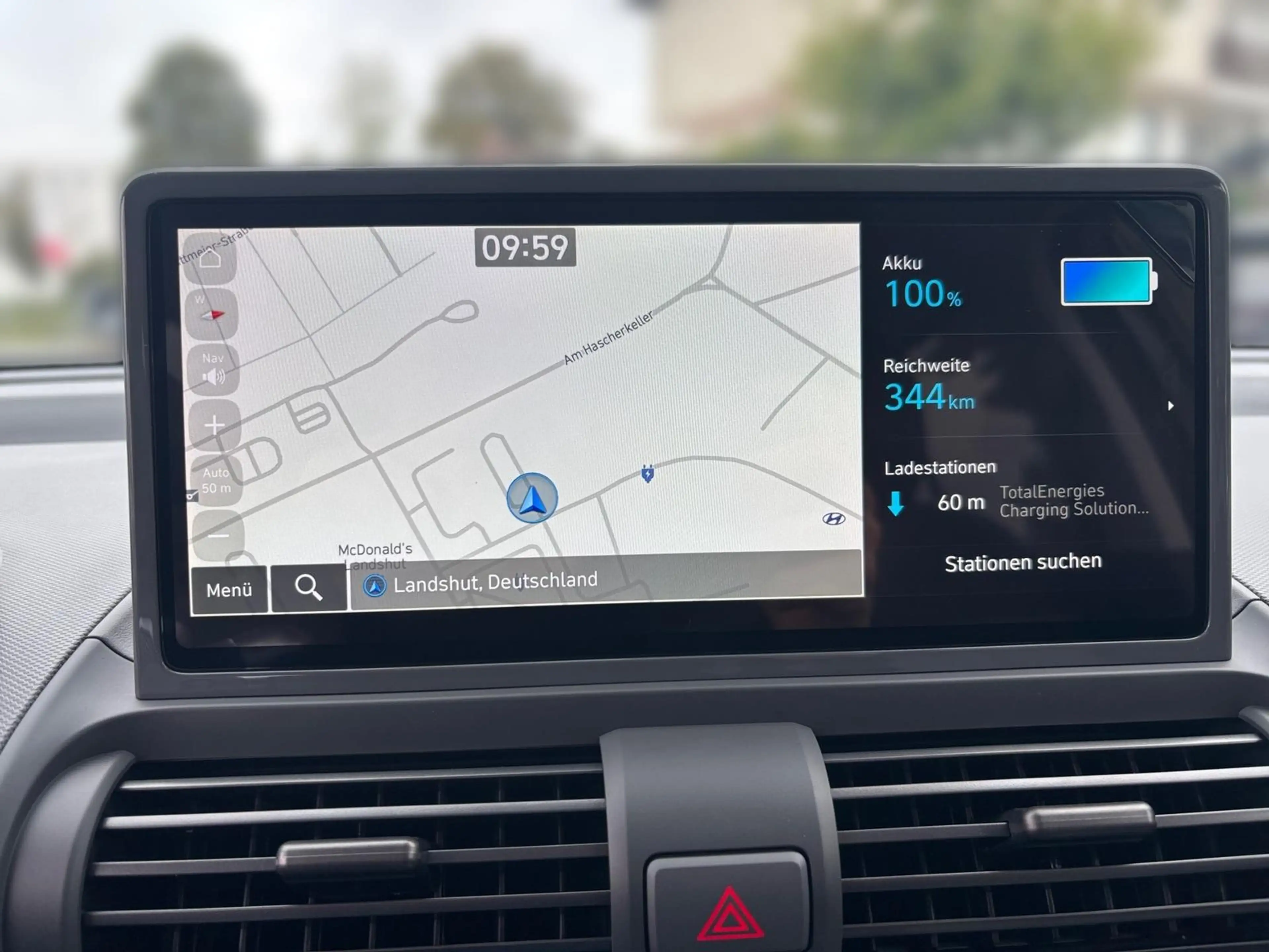 Hyundai Inster 49kWh Lounge WÄRMEPUMPE/KAMERA/SHZ/ACC — photo 10