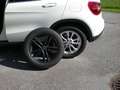 Mercedes-Benz GLA 200 GLA 200d Aut. 8 fache Bereifung Weiß - thumbnail 10