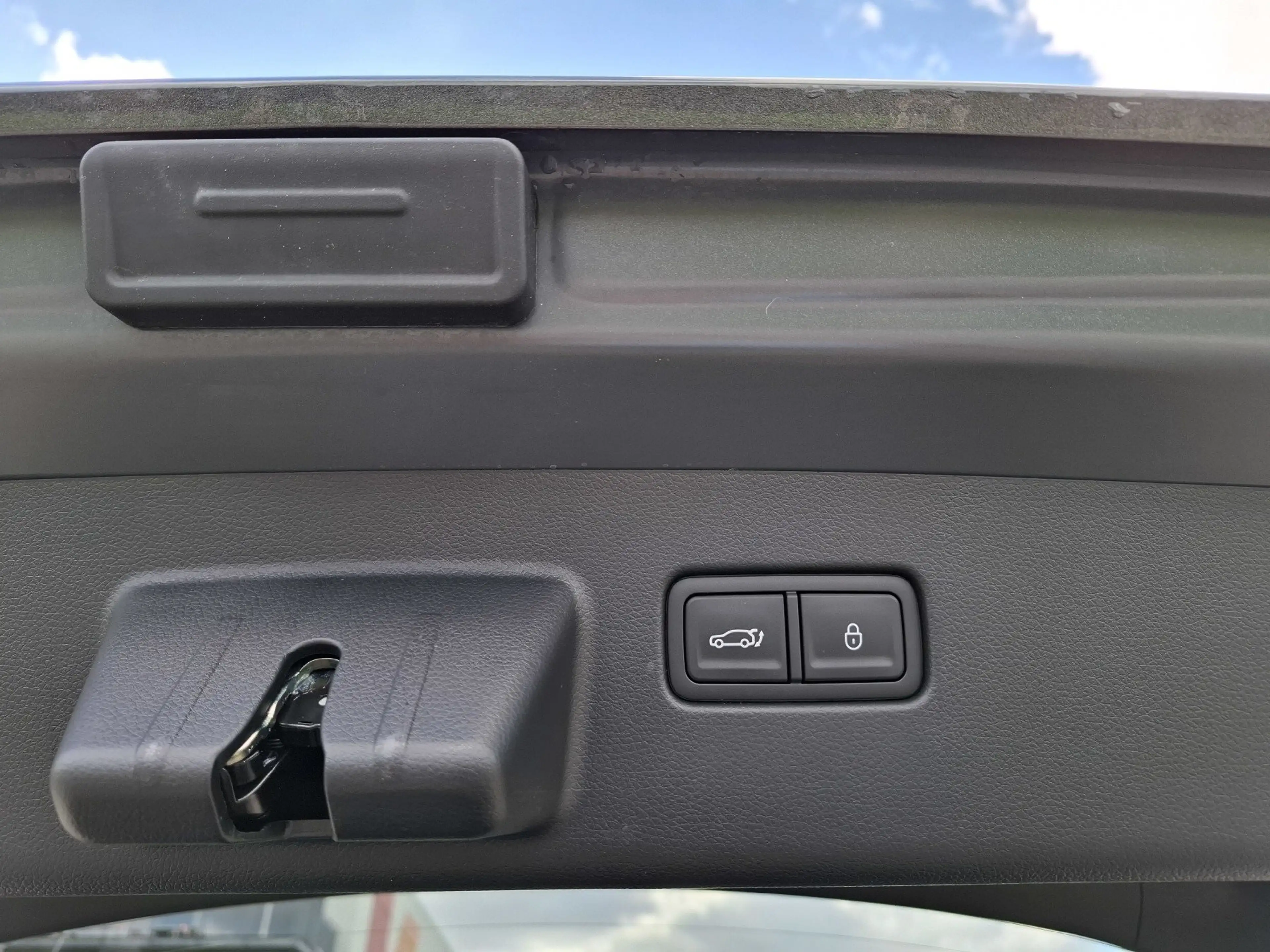 Genesis GV60 SX2 Sport — photo 12