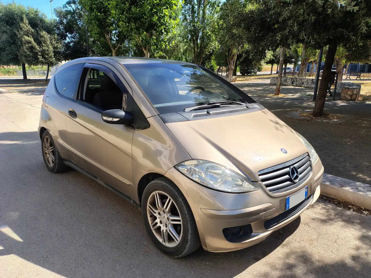 Mercedes-Benz A 180 A 180 cdi Classic coupe Brąz - 2