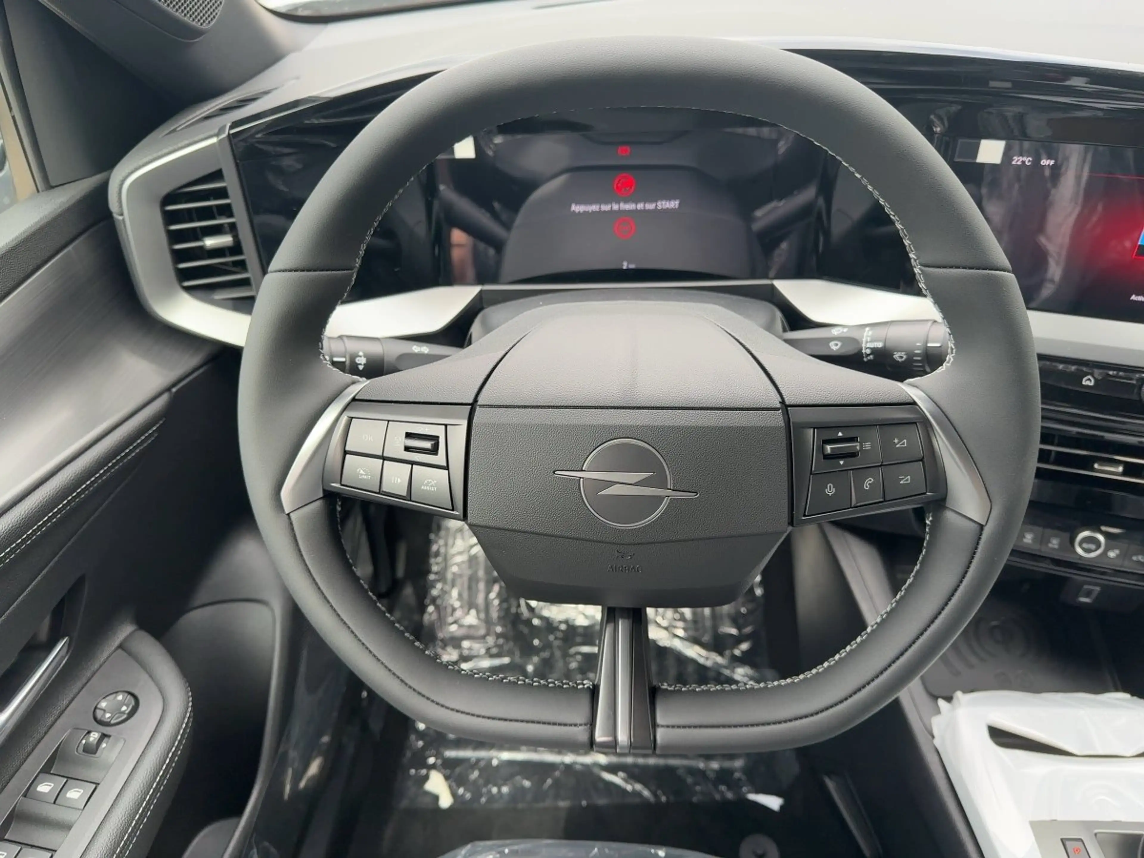 Opel Mokka Ultimate *KAMERA+PDC+ALLWETTER+LHZ* ACC LM — photo 12