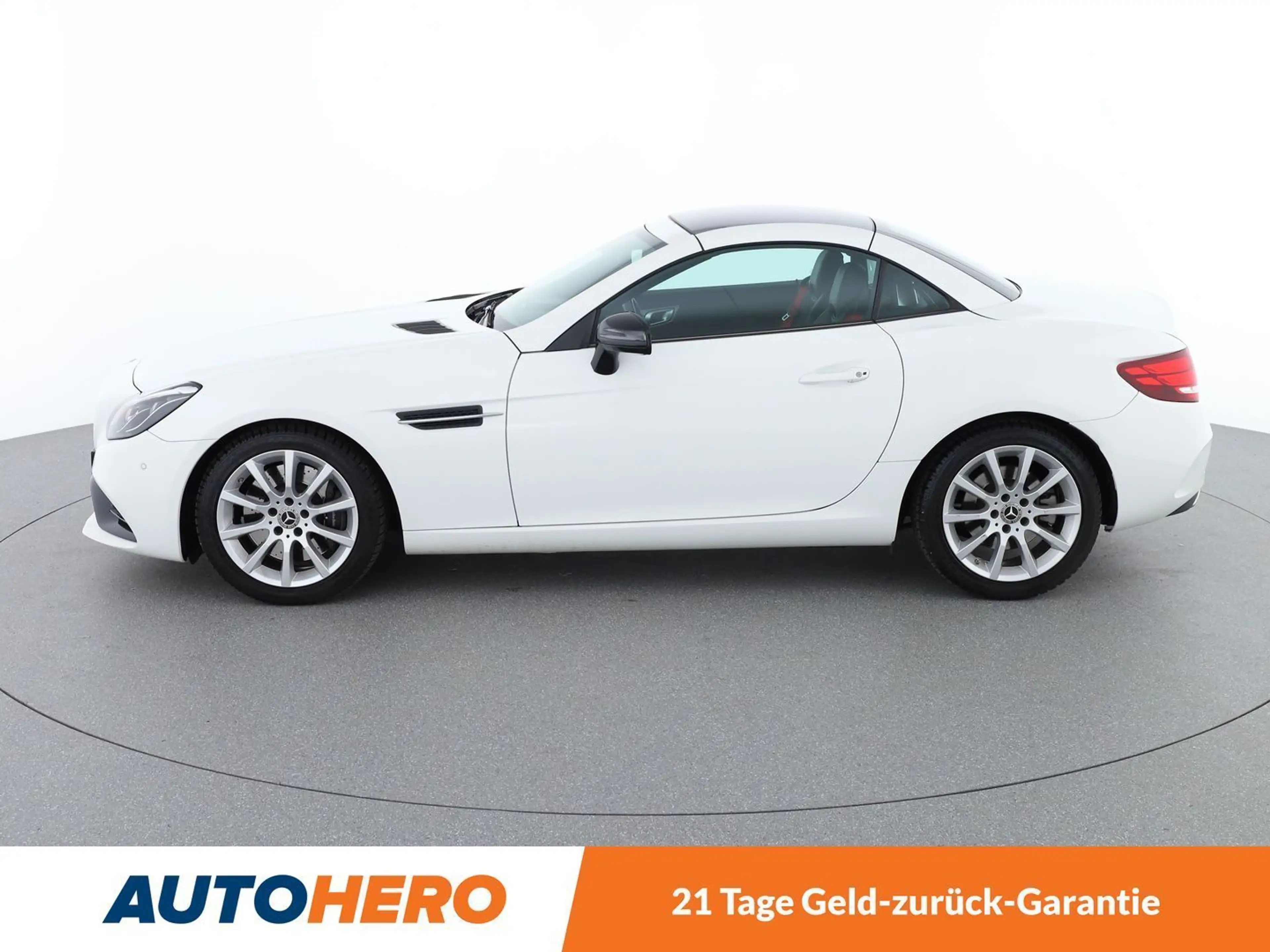 Mercedes-Benz SLC 180 SLC 180 AMG Line — photo 3