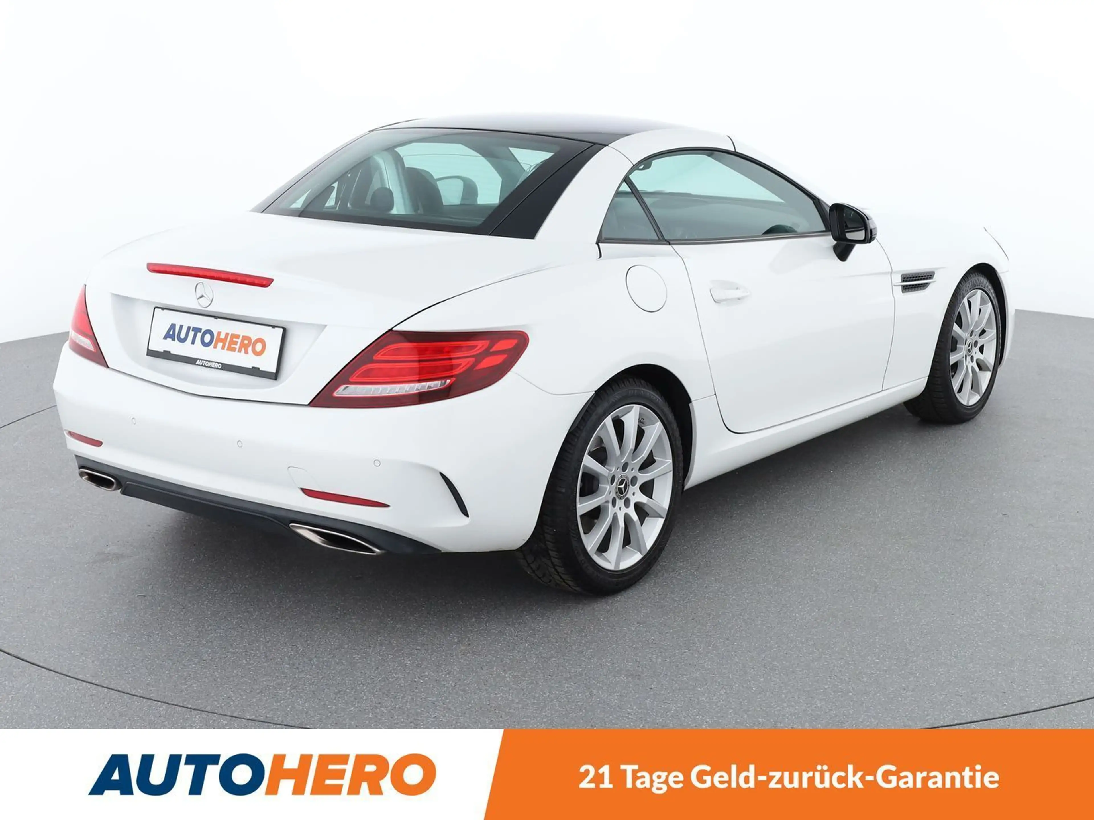 Mercedes-Benz SLC 180 SLC 180 AMG Line — photo 6