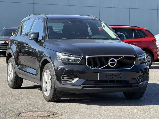 Volvo XC40 XC40 T2 2WD MomentumCore*DAB*RFK*TMP*NAVI
