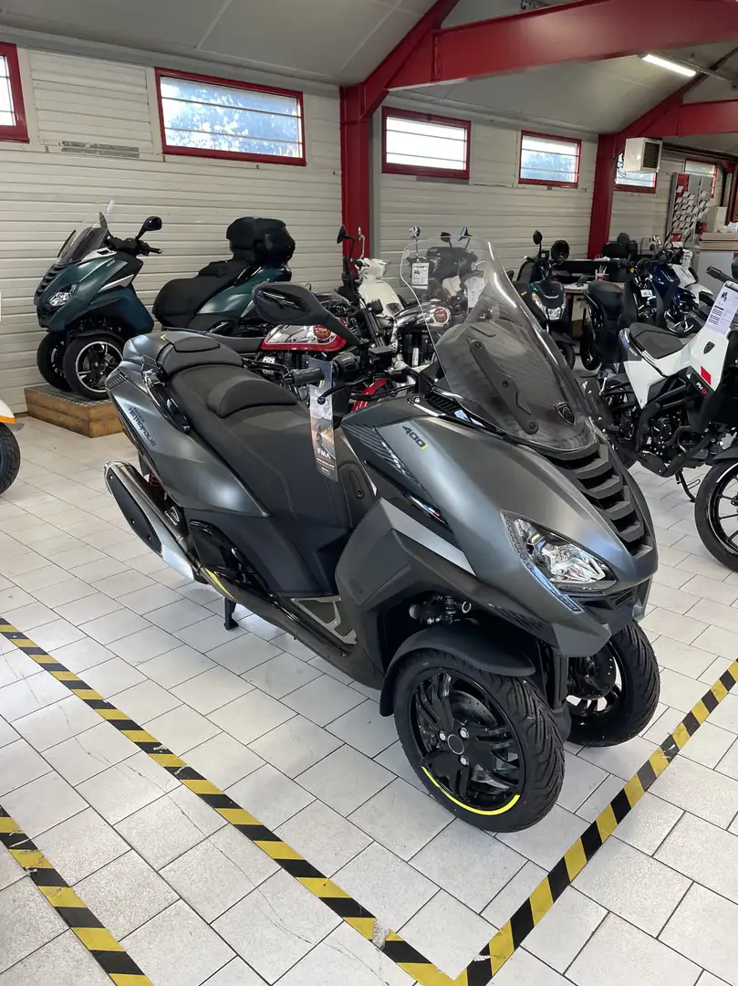 Peugeot Metropolis - 1