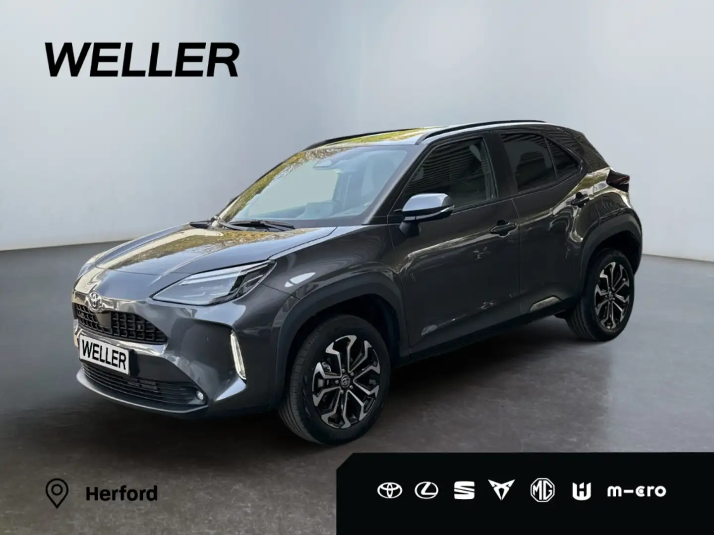 Toyota Yaris Cross Hybrid 130 1.5 Teamplayer *Navi*LED* Grijs - 1