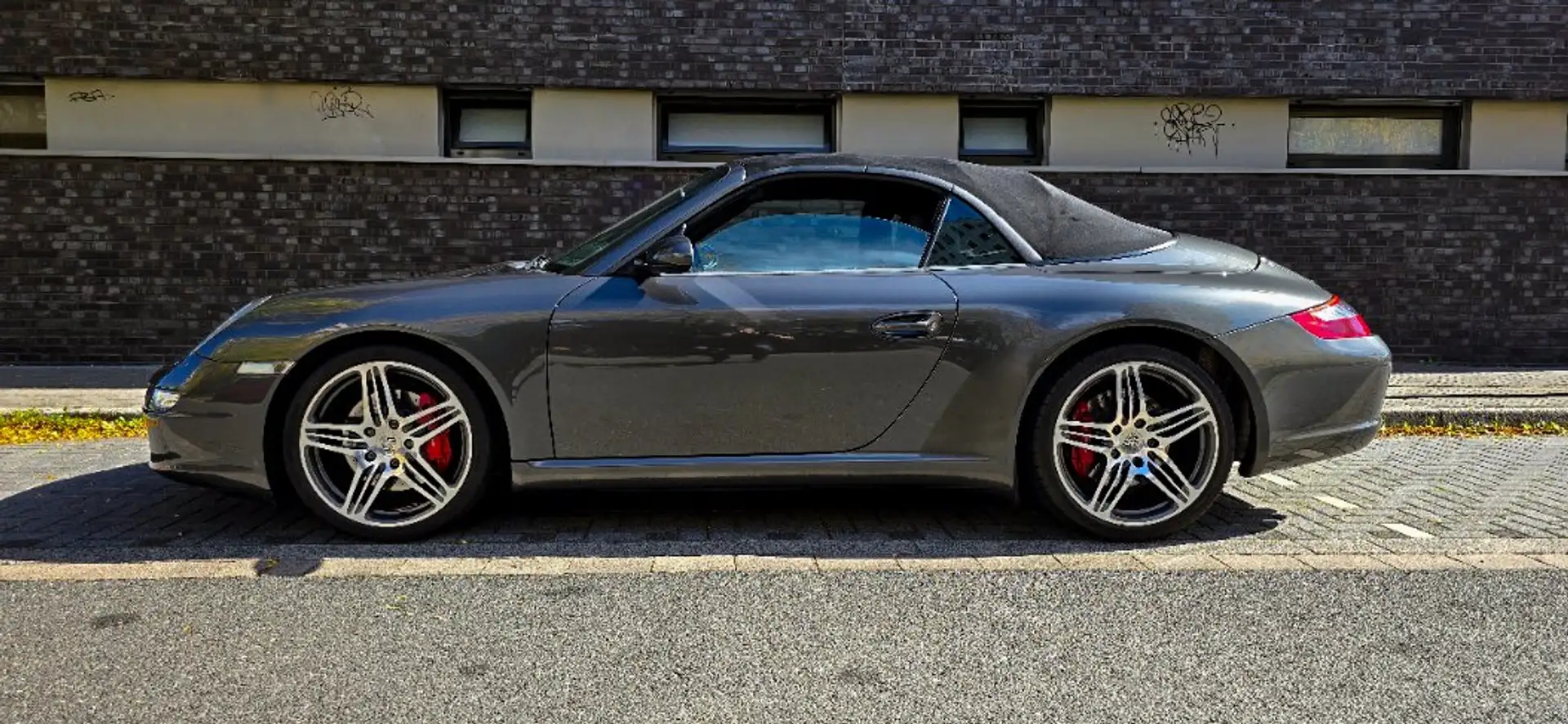 Porsche 997 911 Carrera S Cabriolet Grau - 2
