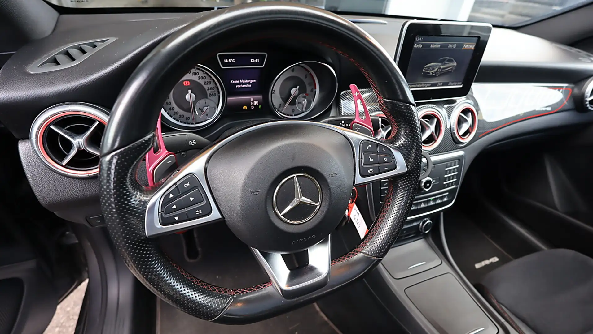 Mercedes-Benz CLA 200 CDI AMG Line Xenon LED Pano Kamera .... Silber - 2