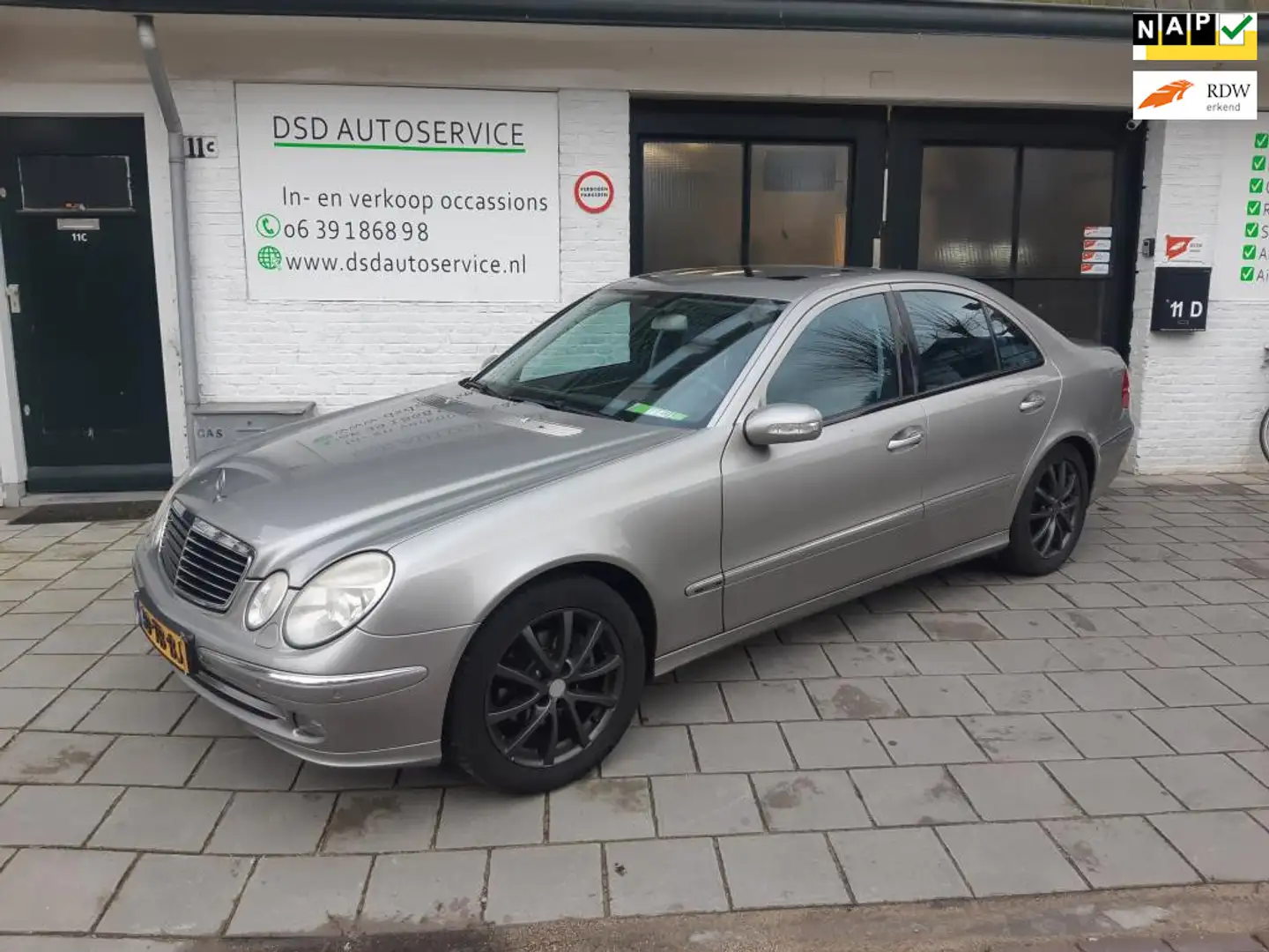 Mercedes-Benz E 320 CDI avantgarde v6 in prijs verlaagd Grijs - 1