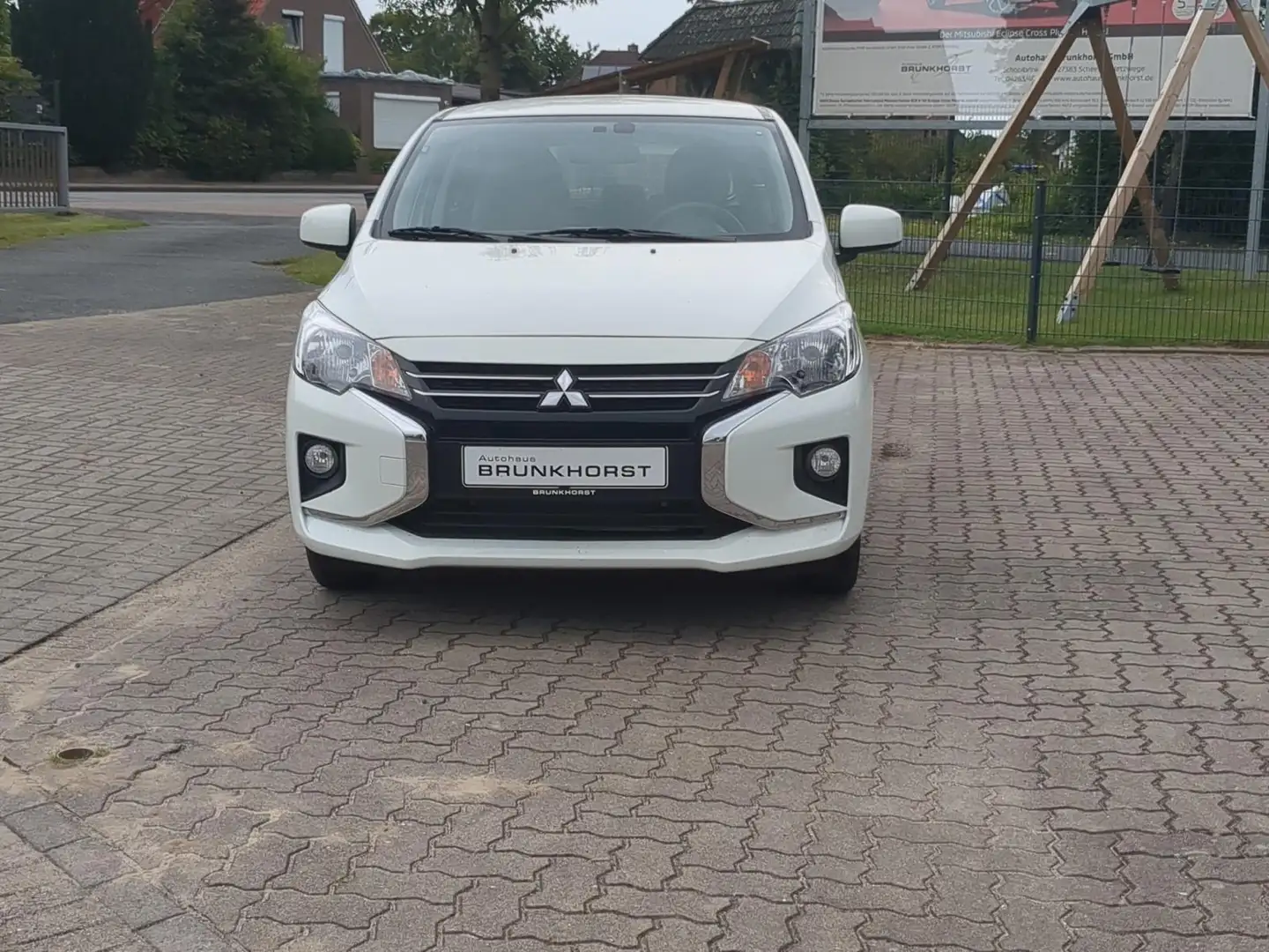 Mitsubishi Space Star 1.2 MIVEC Plus Weiß - 2