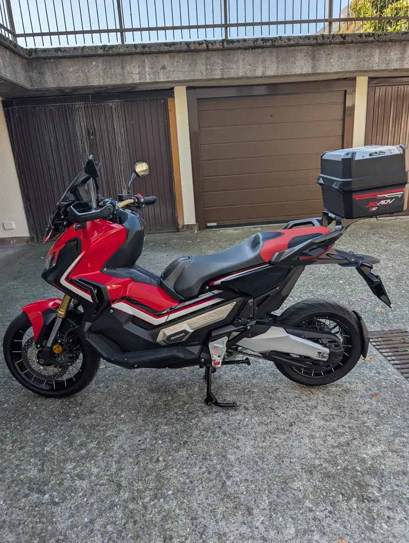 Honda X-ADV Roşu - 1
