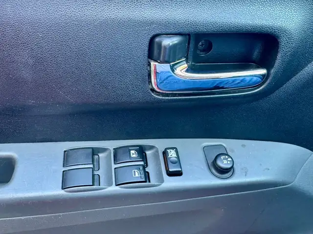 Daihatsu Cuore view 13