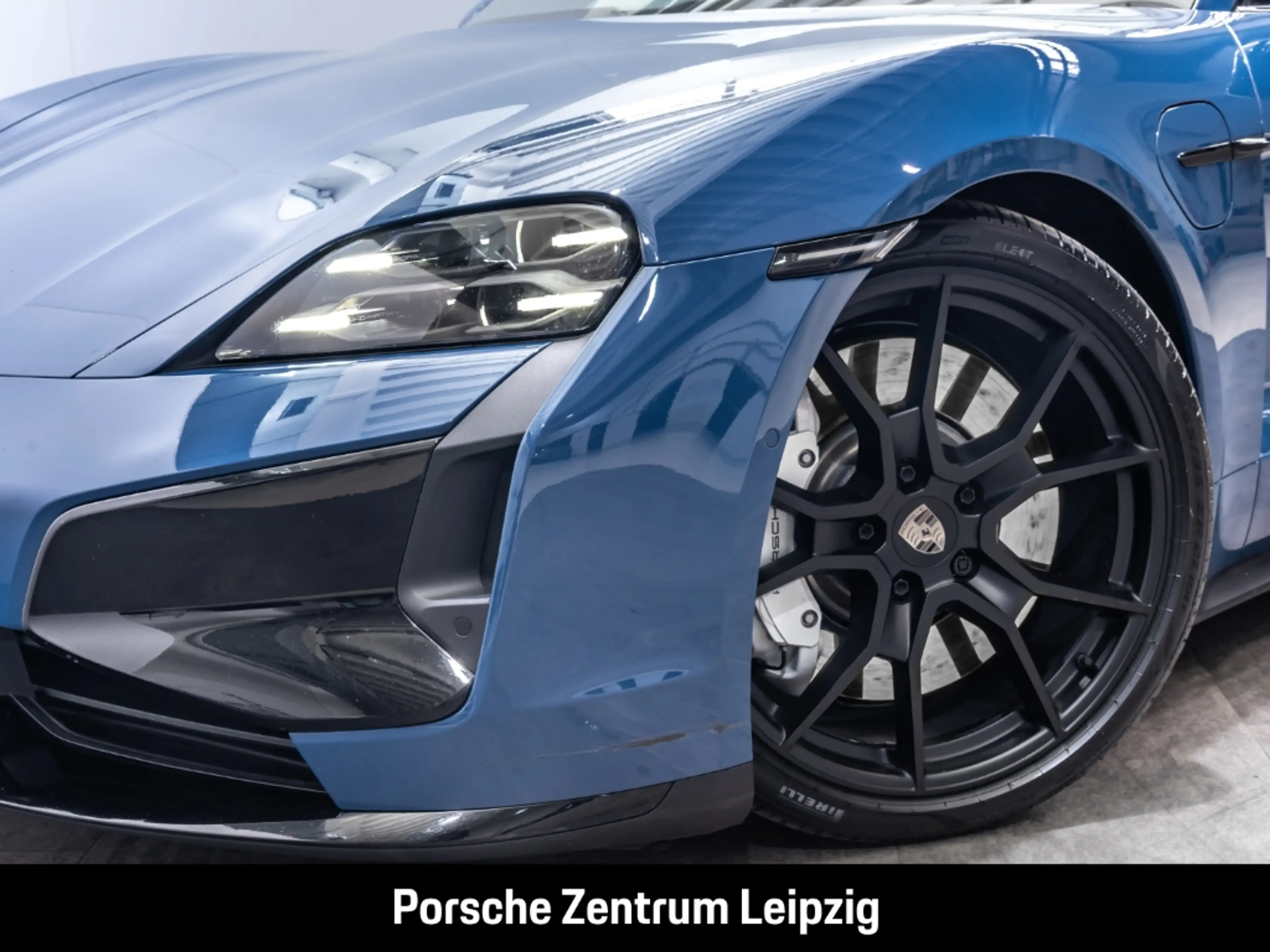 Porsche Taycan Turbo Sport Turismo Active Ride InnoDrive — photo 8